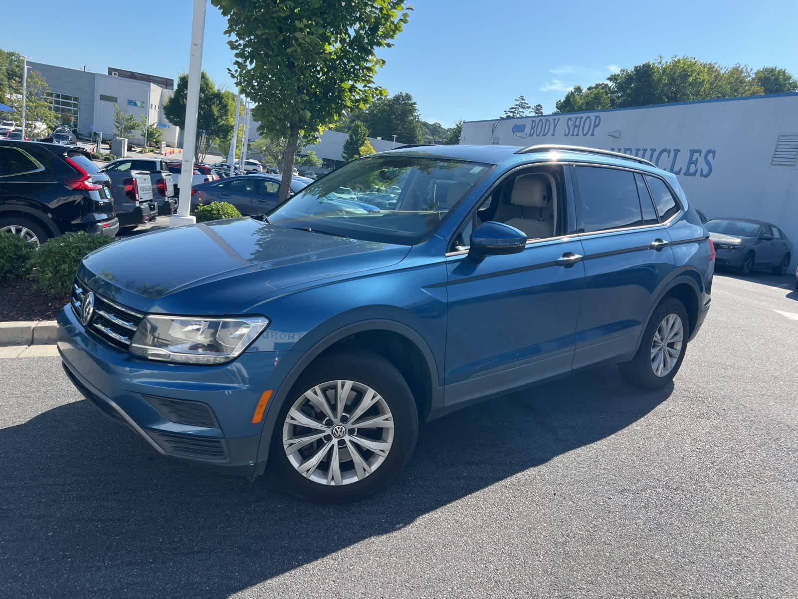 Thumbnail: 2020 Volkswagen Tiguan - 5