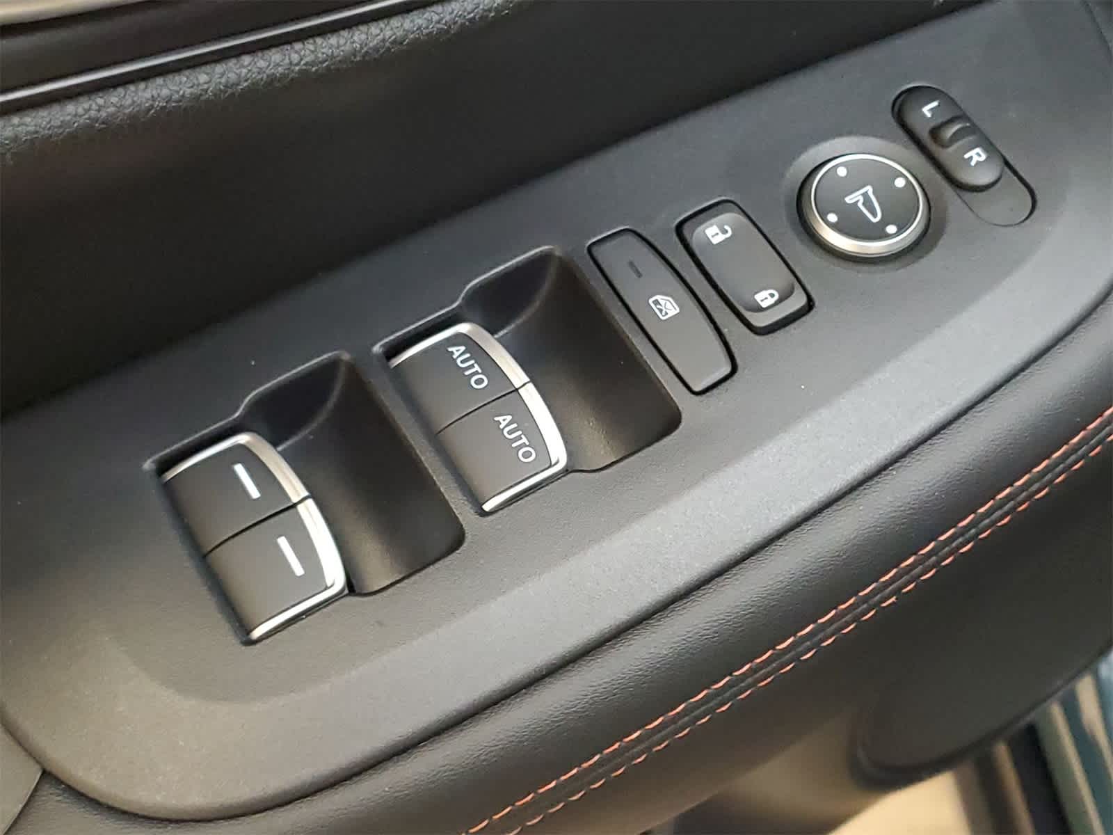 Thumbnail: 2024 Honda HR-V - 16