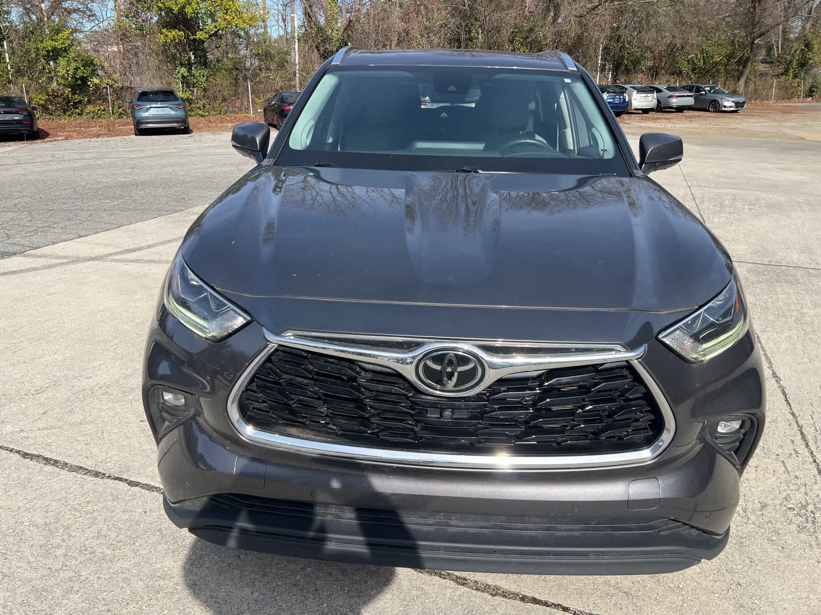 Thumbnail: 2022 Toyota Highlander - 14