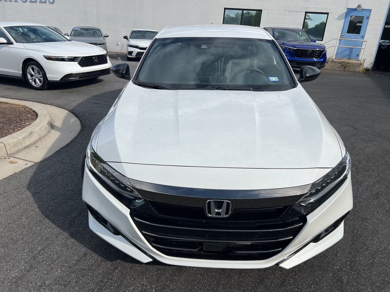 Thumbnail: 2022 Honda Accord - 14