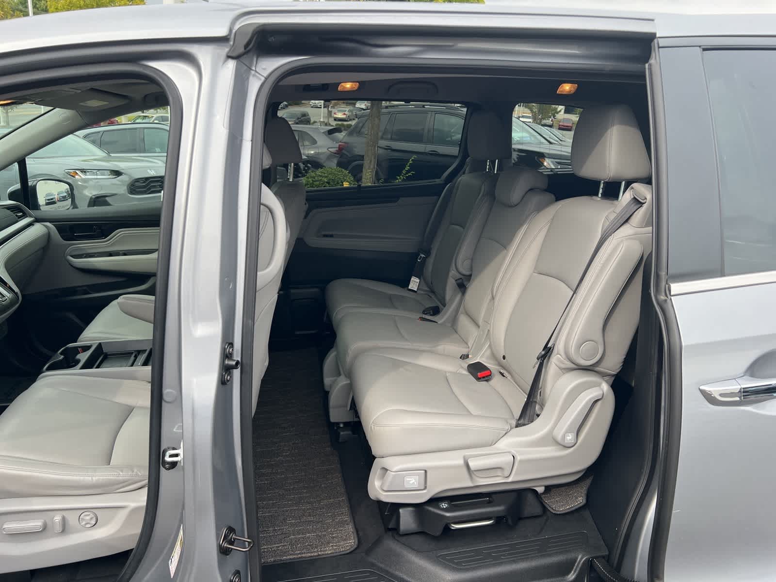 Thumbnail: 2024 Honda Odyssey - 15