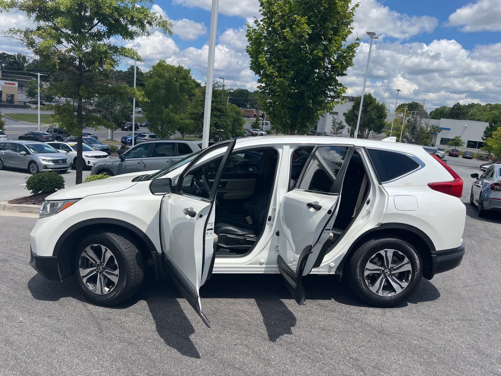 Thumbnail: 2018 Honda CR-V - 17