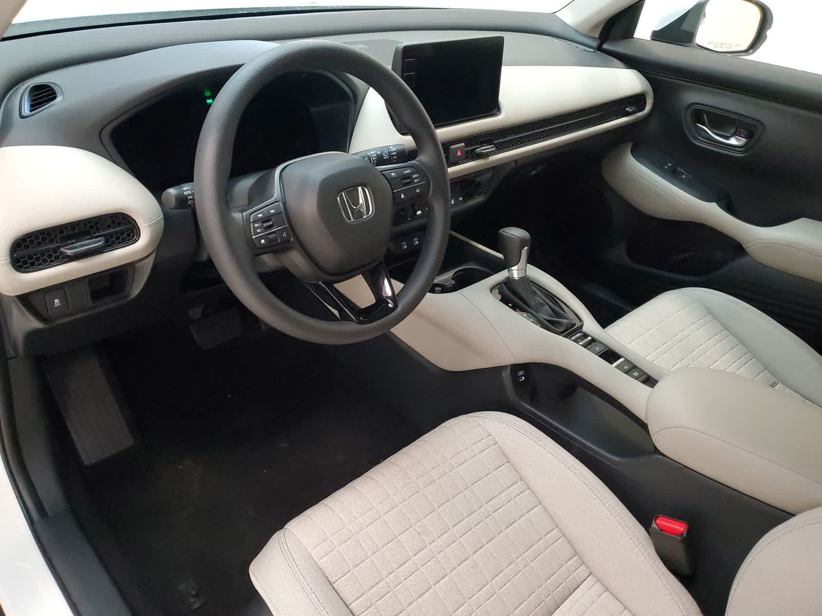 Thumbnail: 2026 Honda HR-V - 2