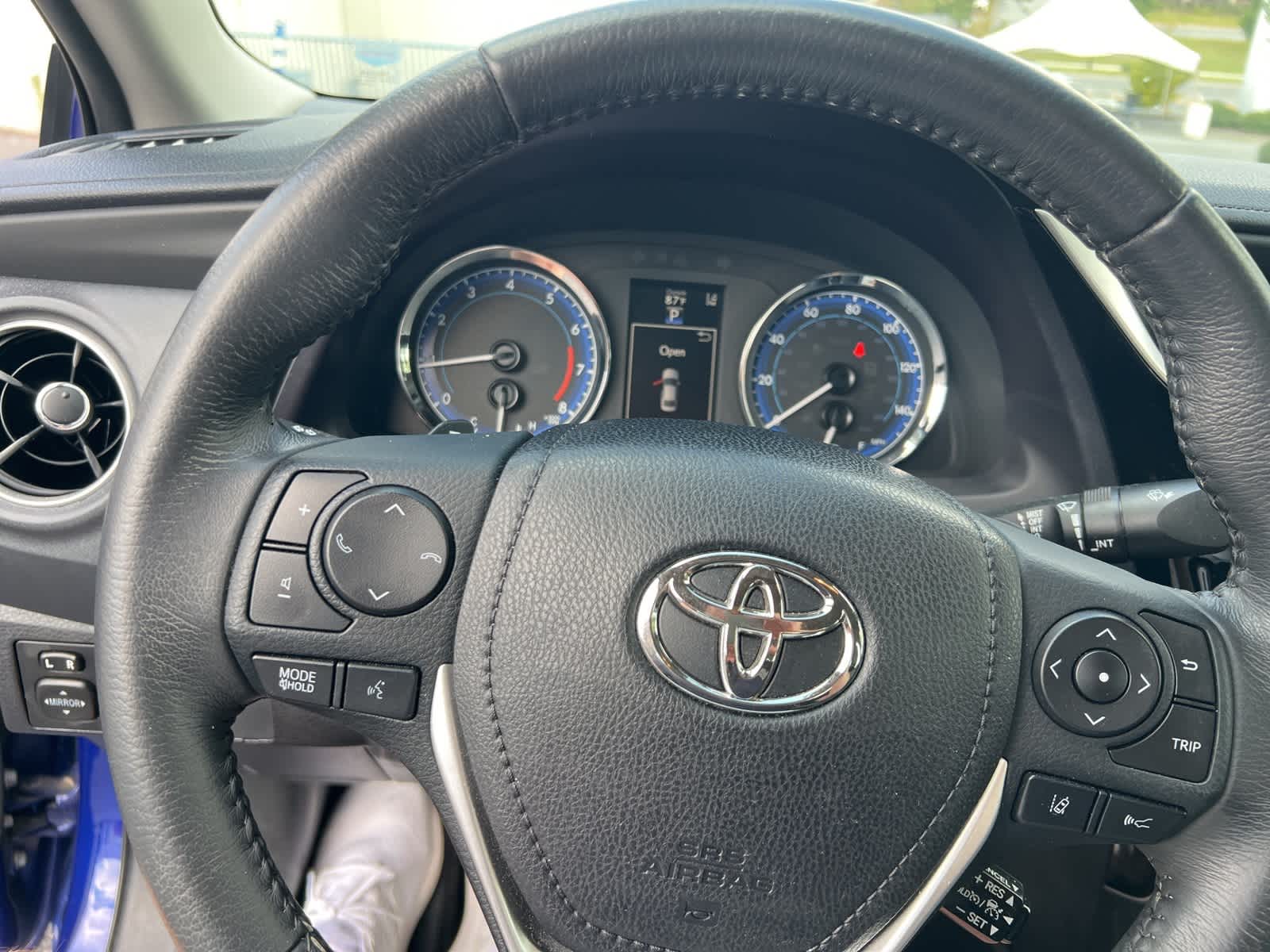 Thumbnail: 2018 Toyota Corolla - 21