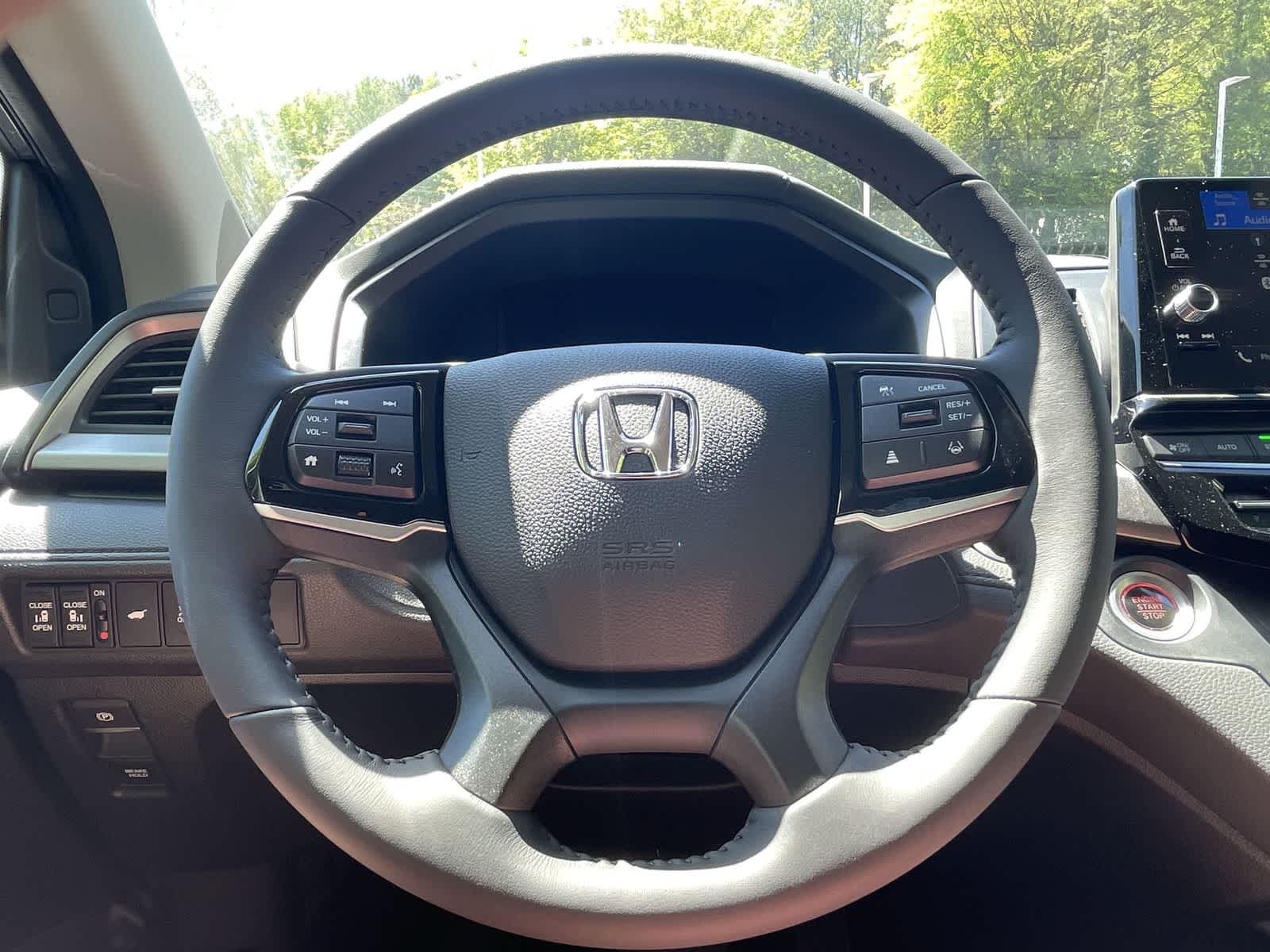 Thumbnail: 2026 Honda Odyssey - 21