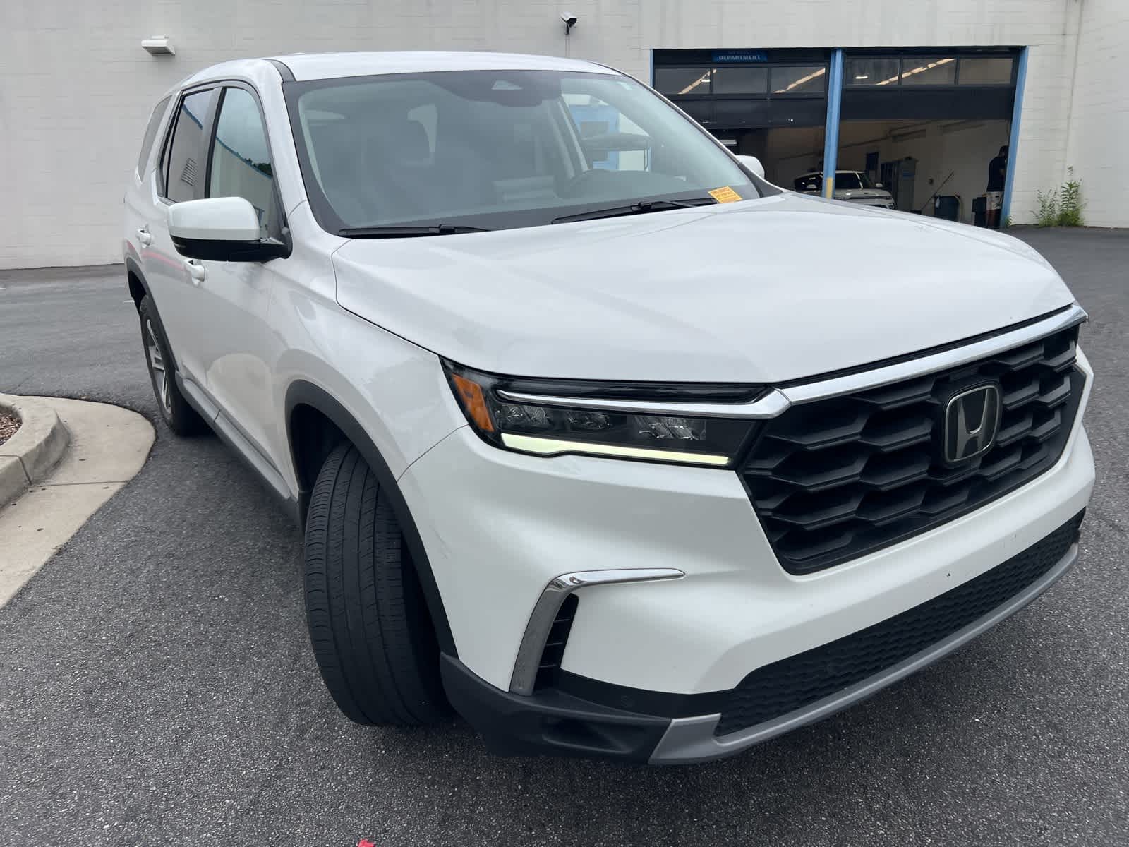 Thumbnail: 2023 Honda Pilot - 13