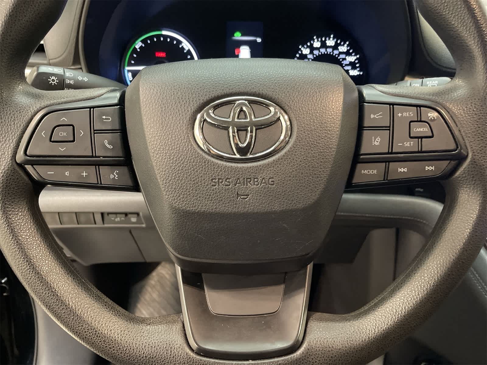 Thumbnail: 2023 Toyota Sienna - 9