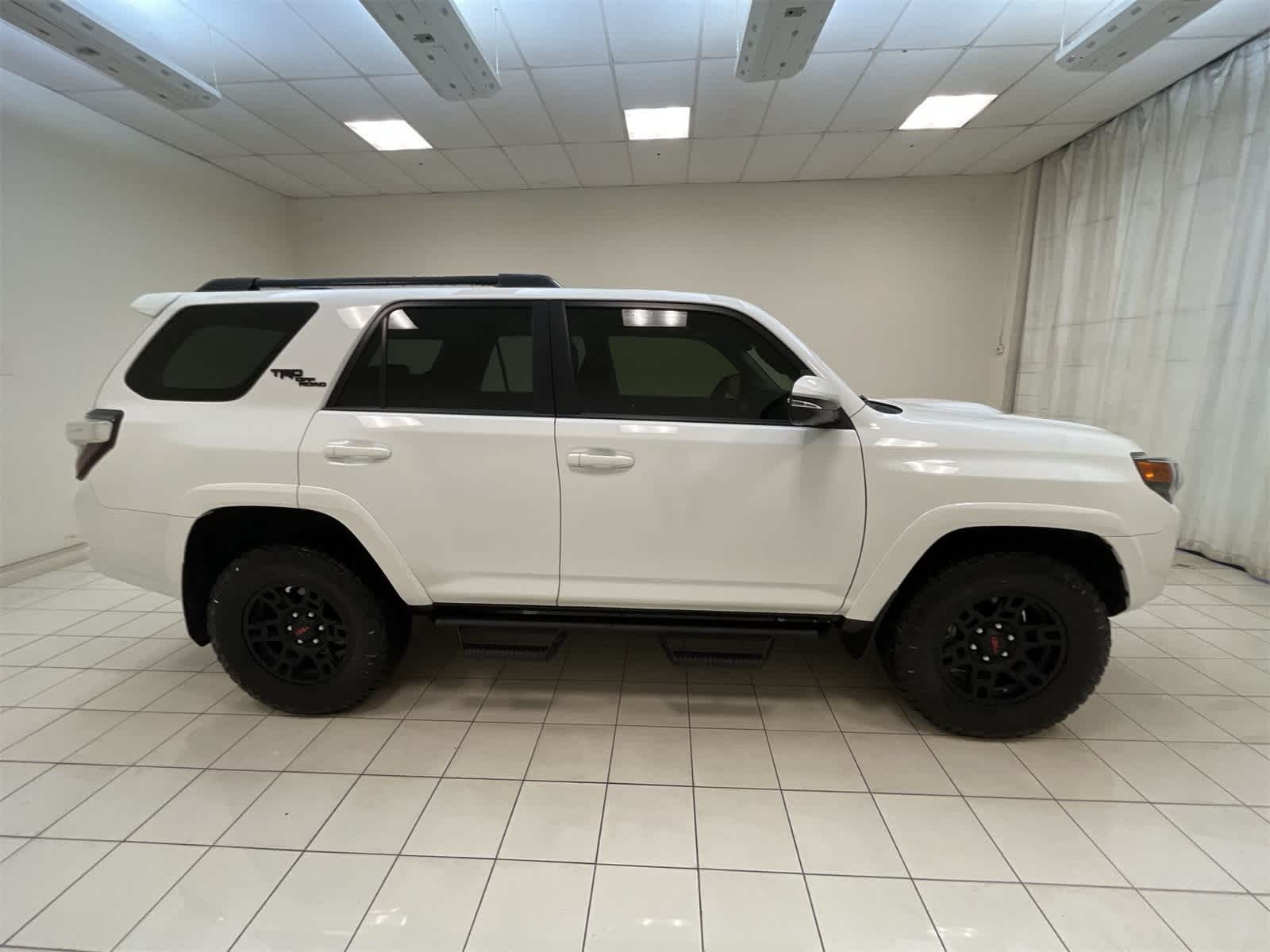 Thumbnail: 2023 Toyota 4Runner - 27