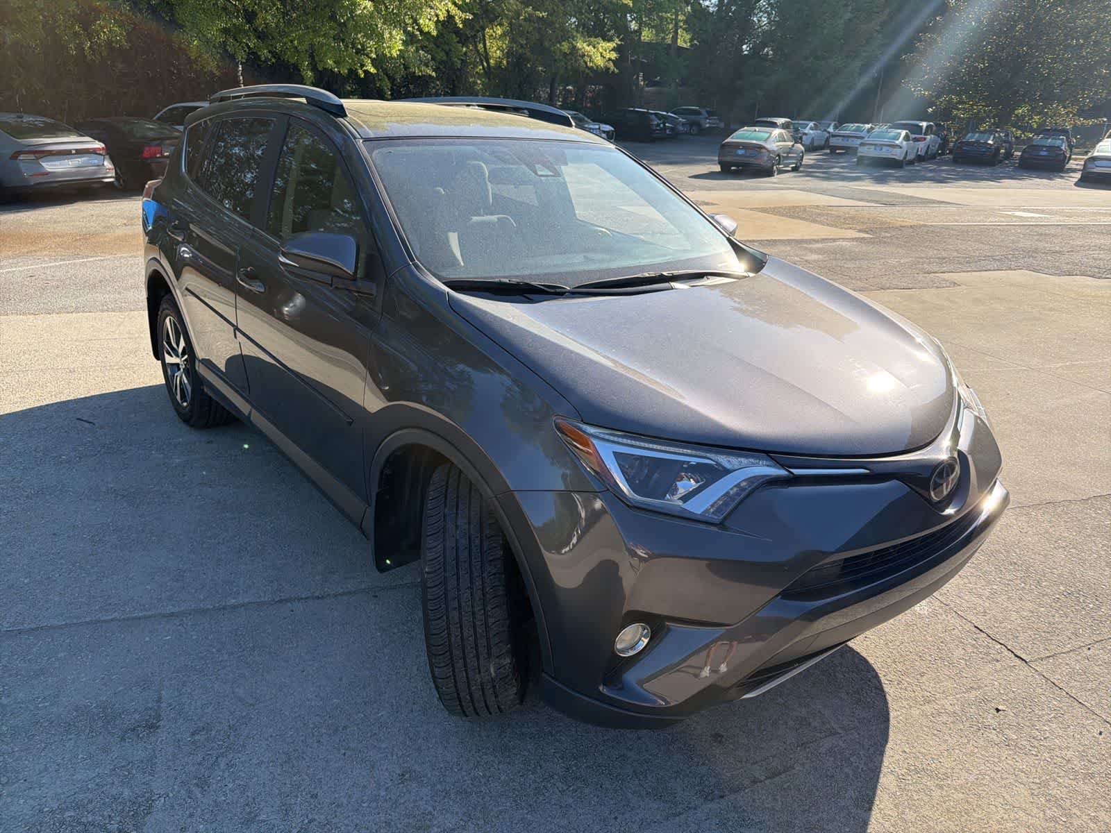 Thumbnail: 2018 Toyota RAV4 - 13