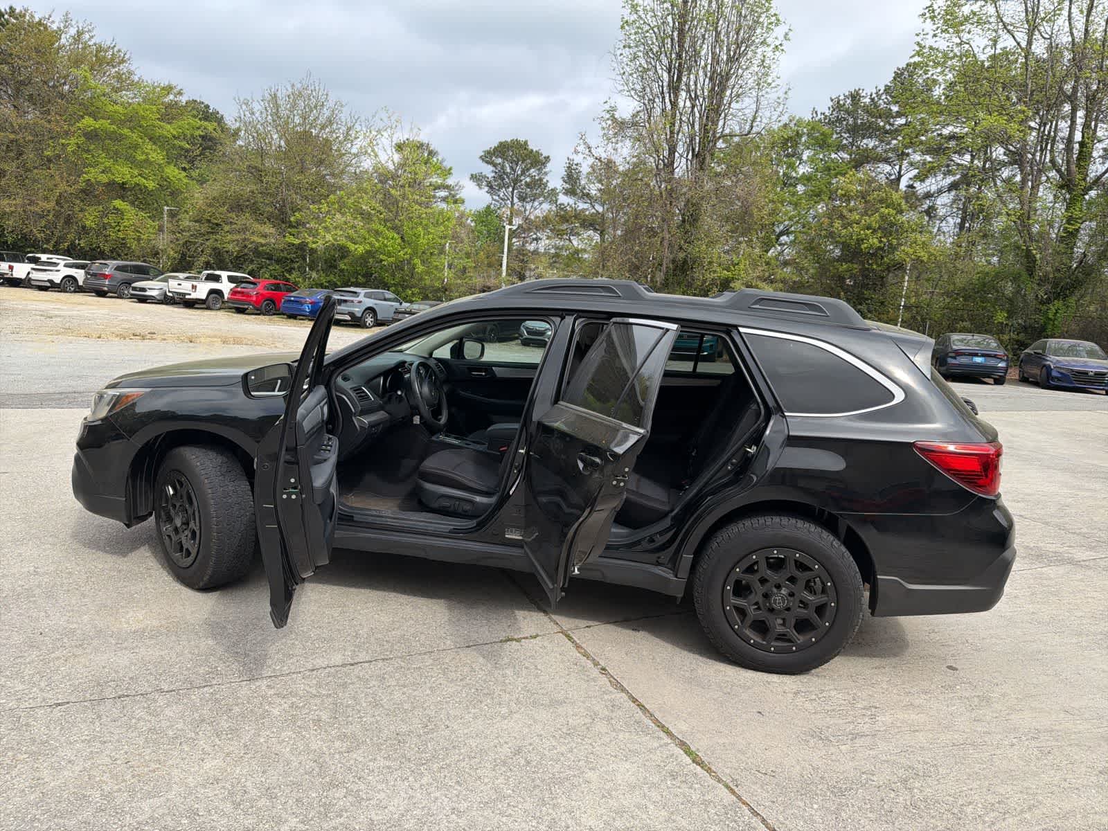 Thumbnail: 2018 Subaru Outback - 18