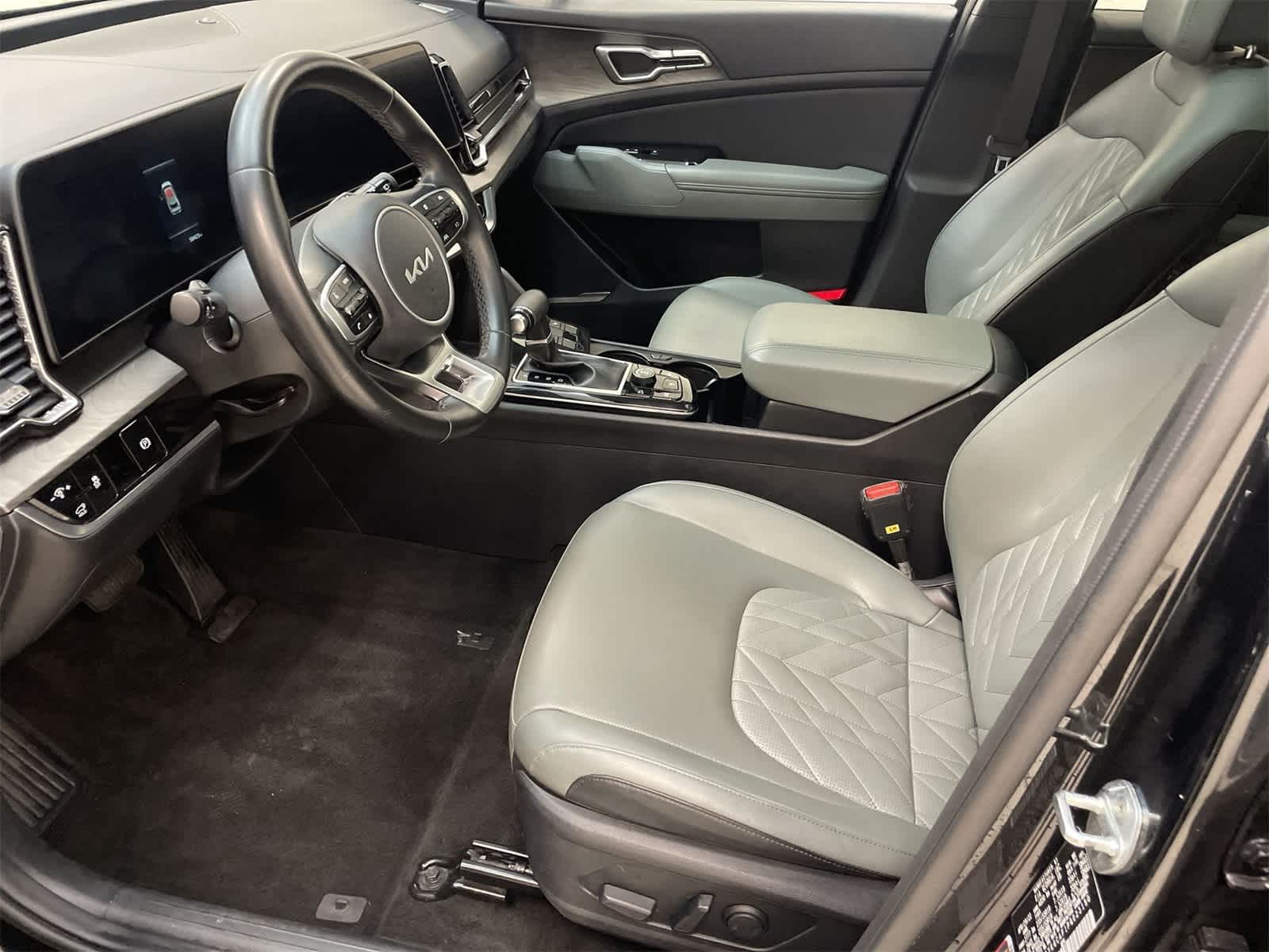 Thumbnail: 2023 Kia Sportage - 19