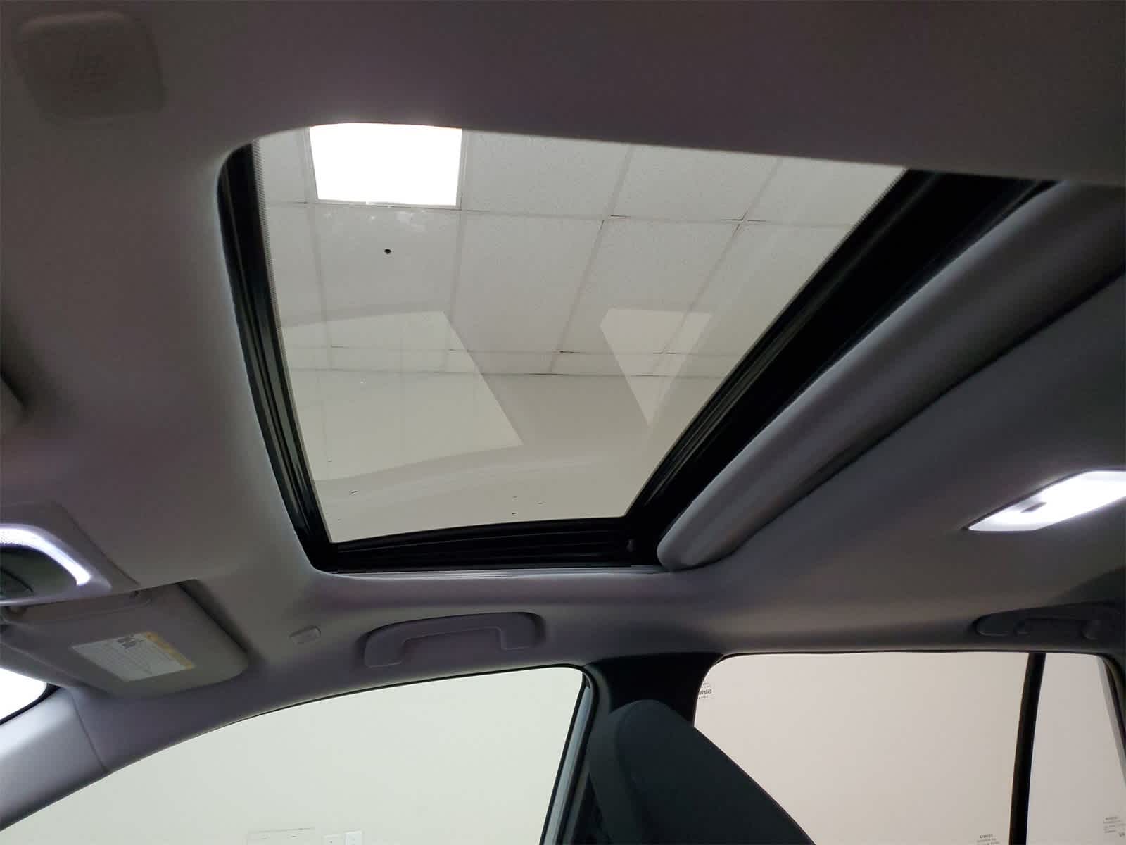 Thumbnail: 2024 Toyota Corolla Cross - 3