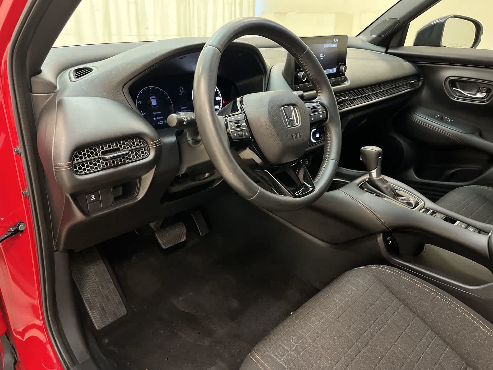 Thumbnail: 2024 Honda HR-V - 2