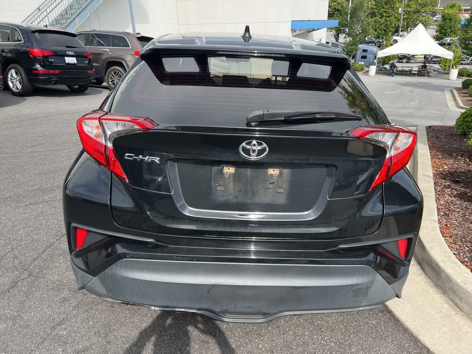 2020 Toyota C-HR LE 8