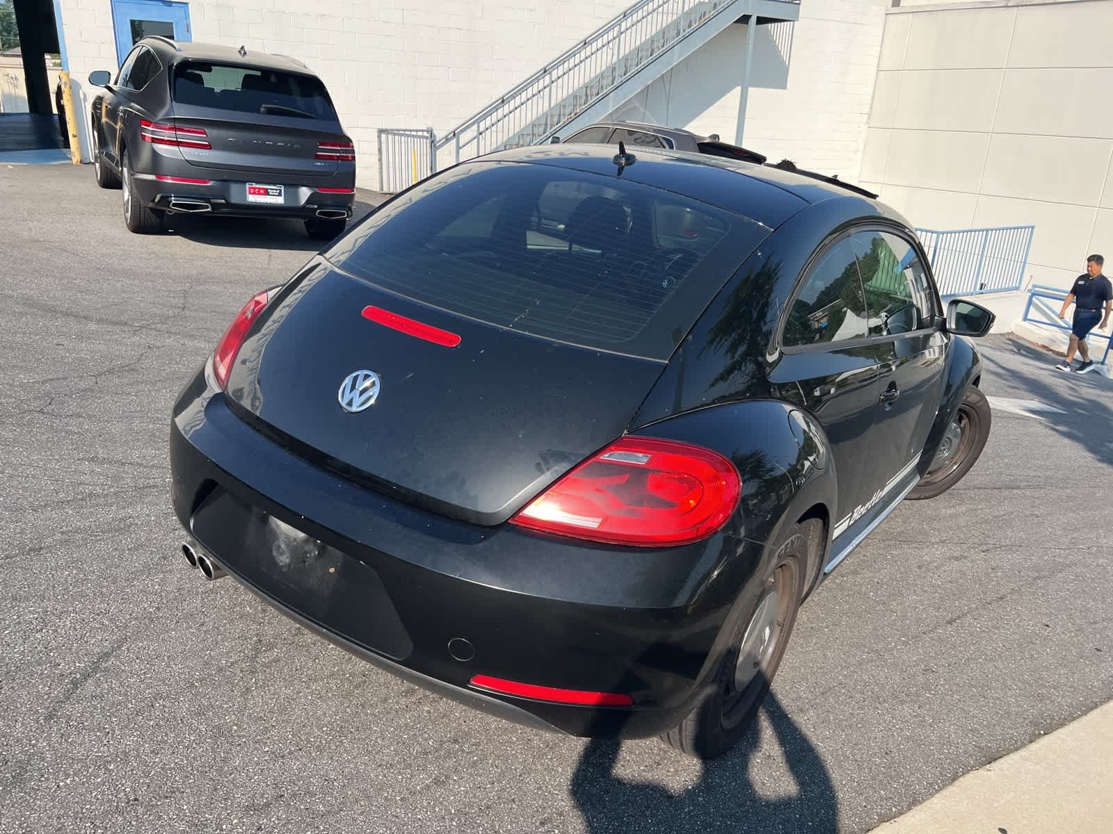 Thumbnail: 2013 Volkswagen Beetle - 10