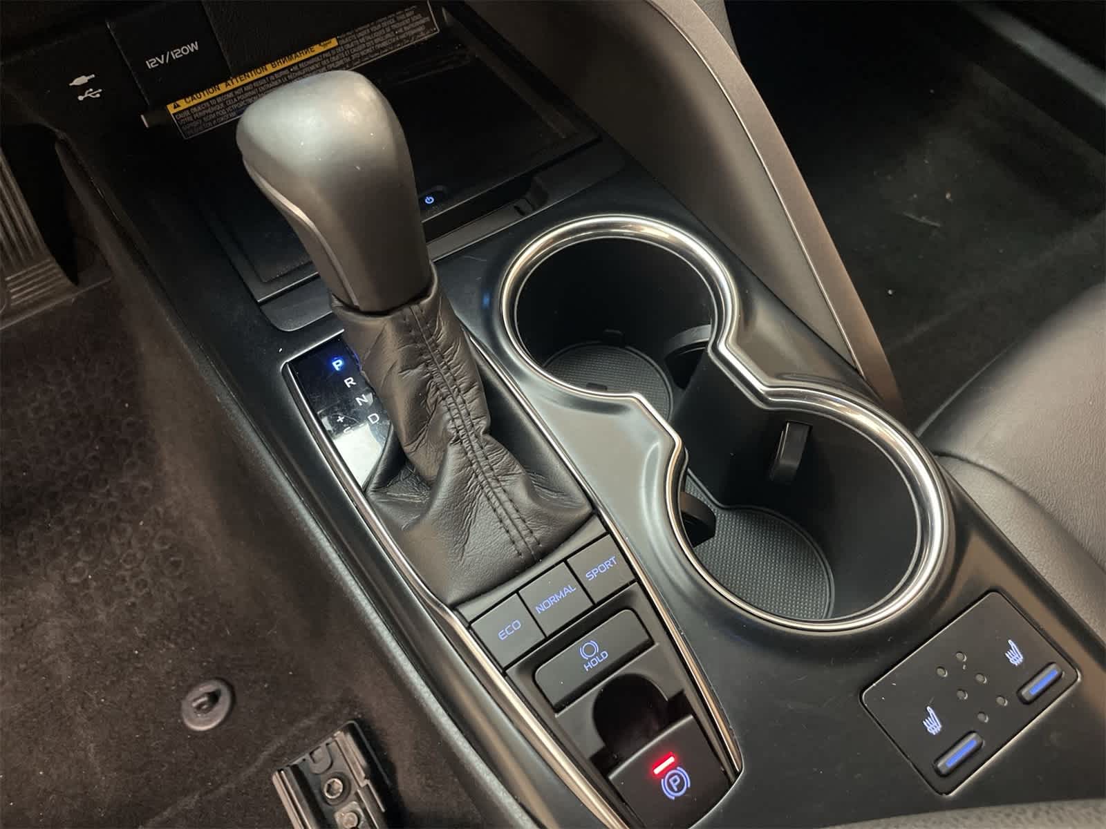 Thumbnail: 2019 Toyota Camry - 8