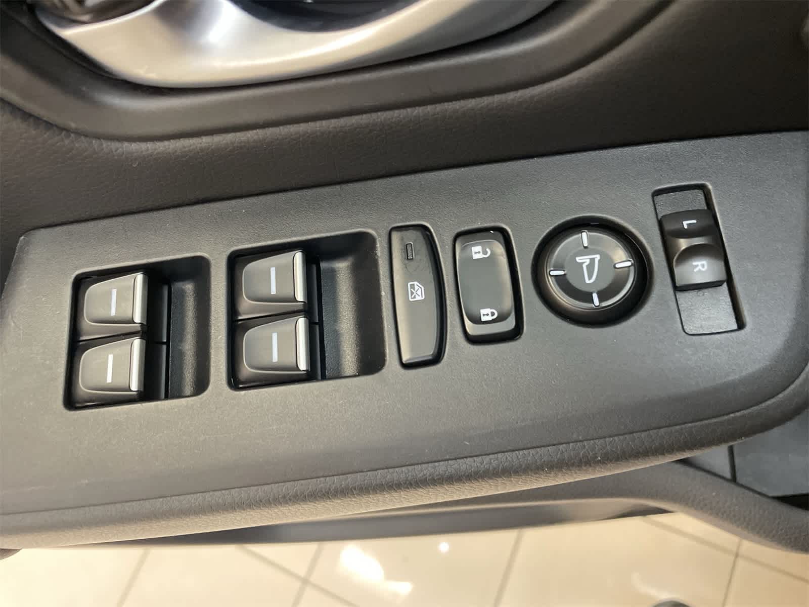 Thumbnail: 2025 Honda Pilot - 18