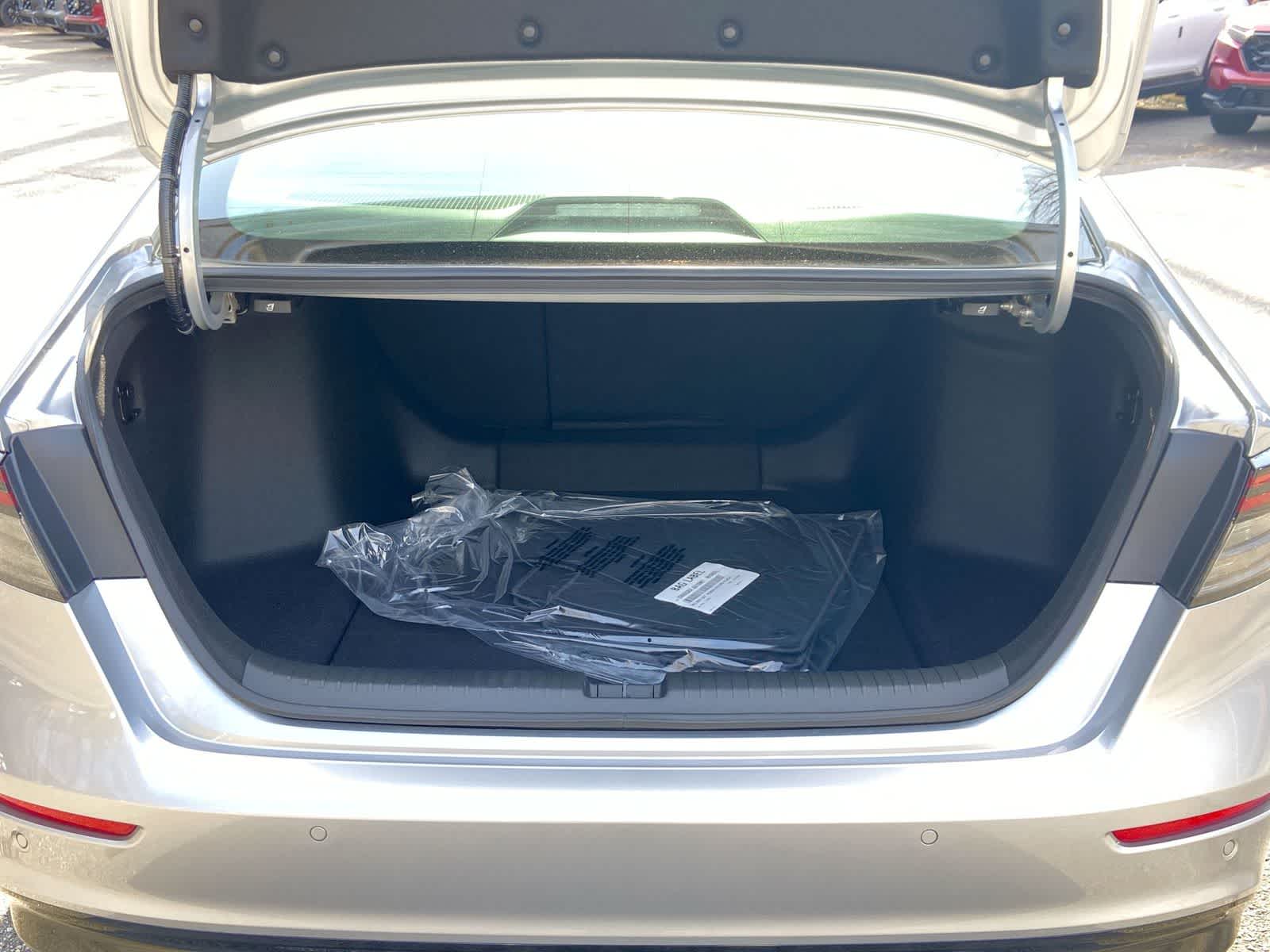 Thumbnail: 2025 Honda Accord - 9