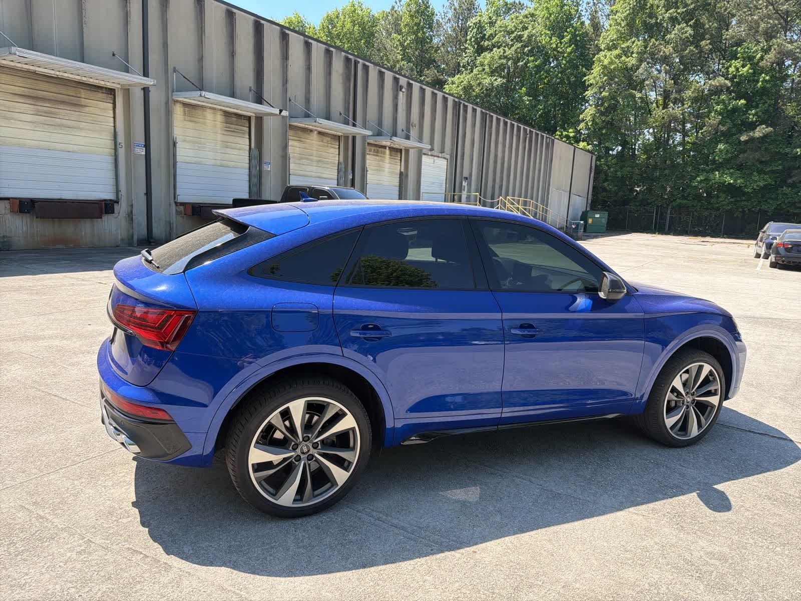 Thumbnail: 2024 Audi SQ5 - 11