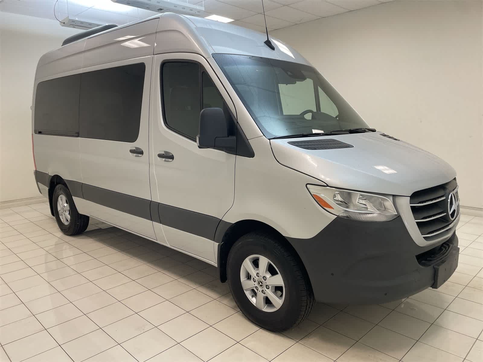 Thumbnail: 2024 Mercedes-Benz Sprinter - 23