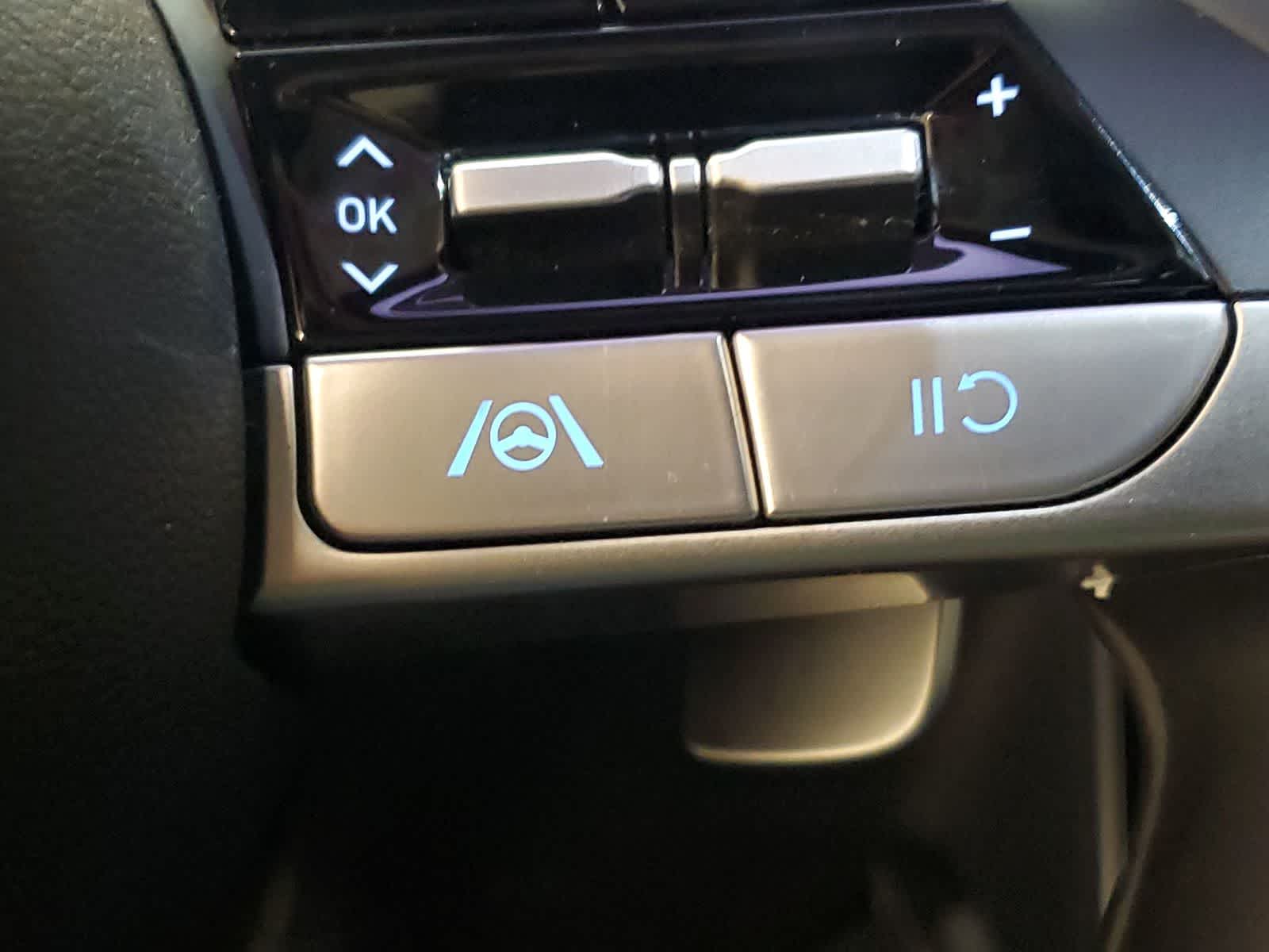 Thumbnail: 2022 Hyundai Santa Cruz - 31