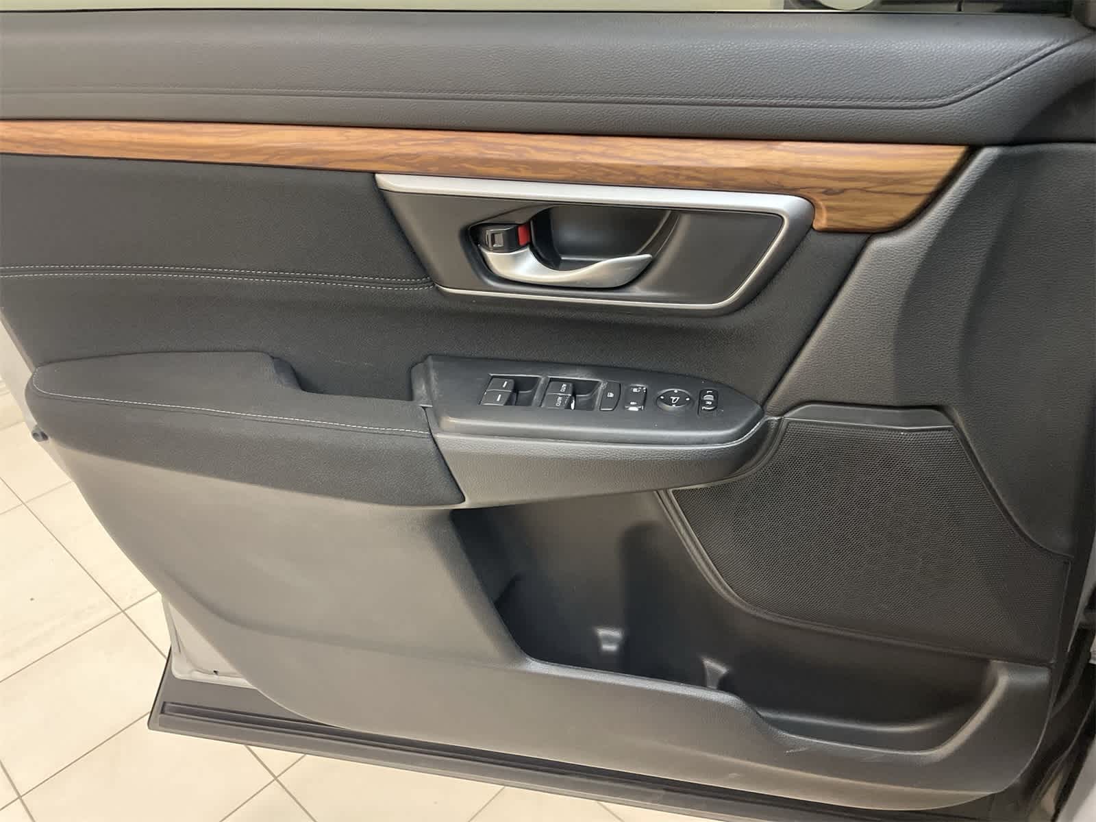 Thumbnail: 2018 Honda CR-V - 16