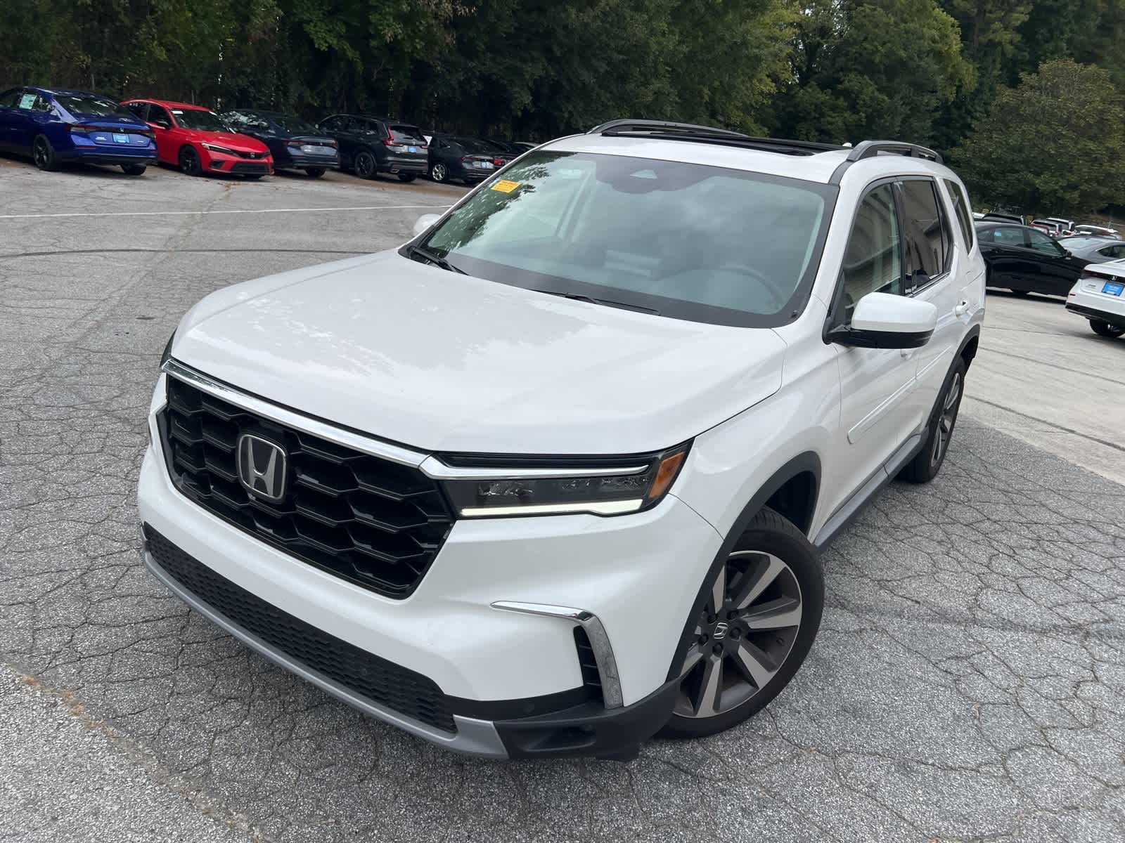 2025 Honda Pilot Touring photo 3
