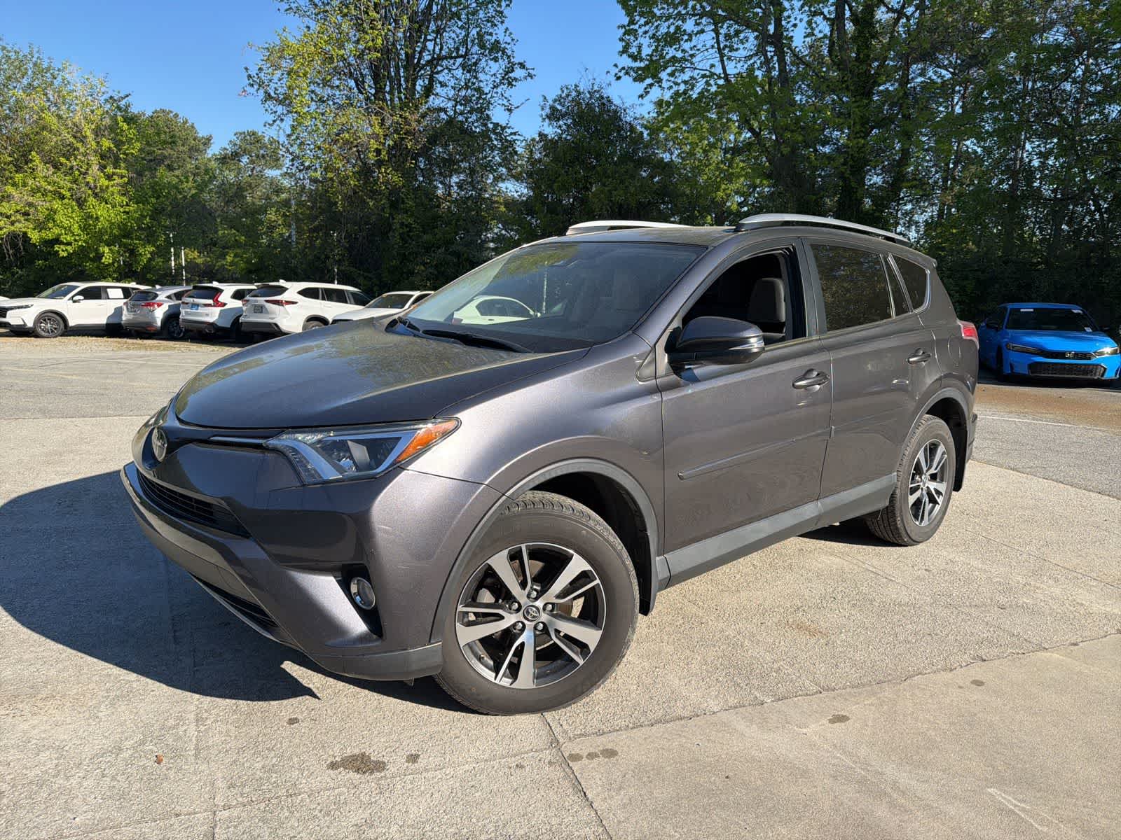 Thumbnail: 2018 Toyota RAV4 - 5