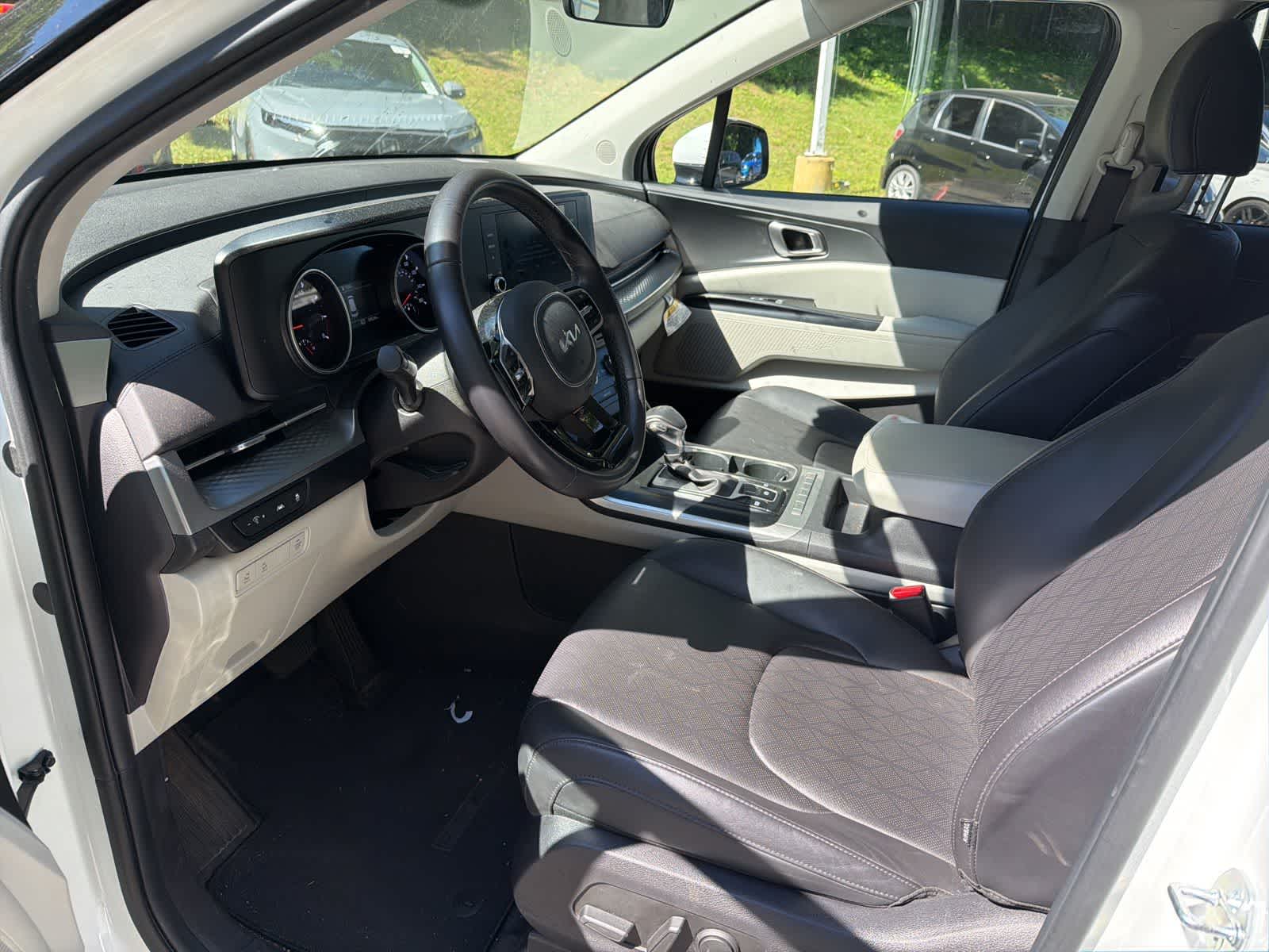 Thumbnail: 2024 Kia Carnival - 20