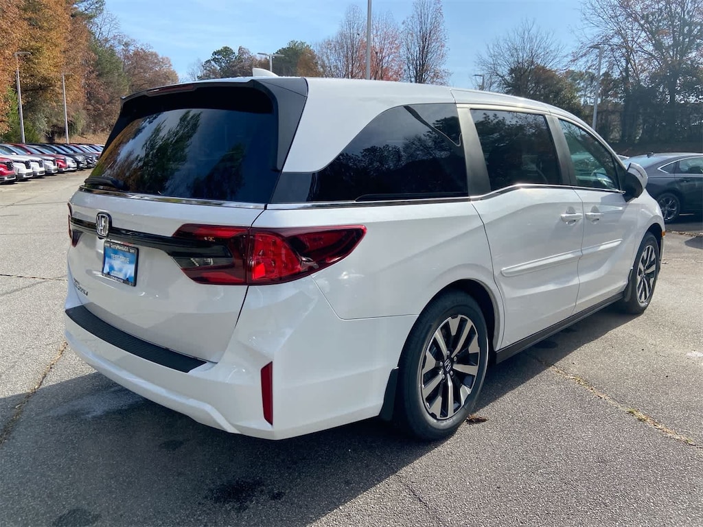 New 2026 Honda Odyssey EX-L Van Passenger