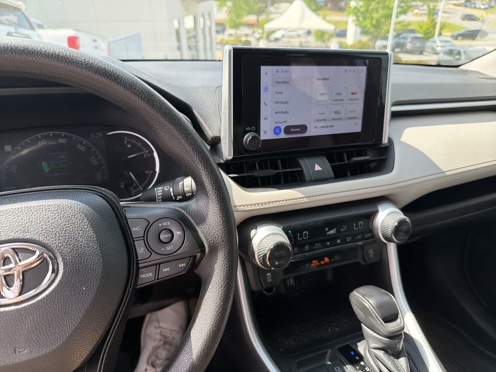 Thumbnail: 2023 Toyota RAV4 - 20