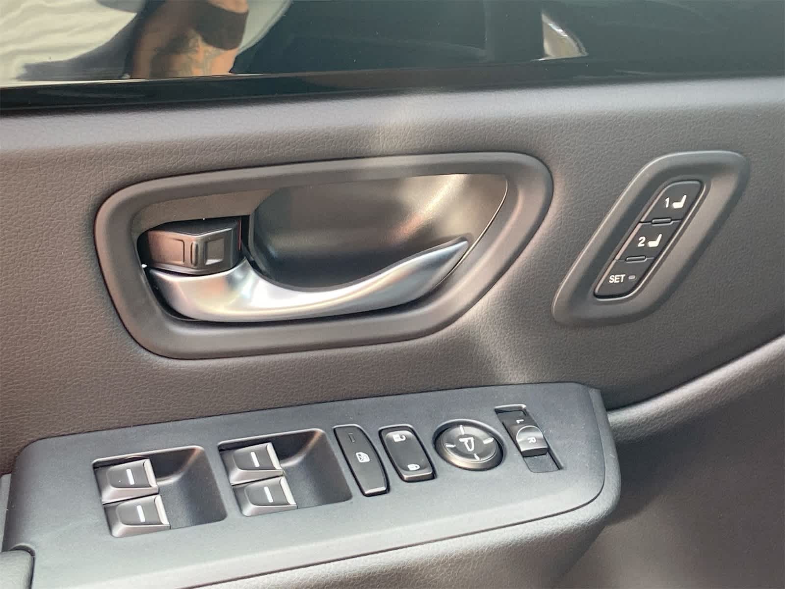 Thumbnail: 2025 Honda Pilot - 27