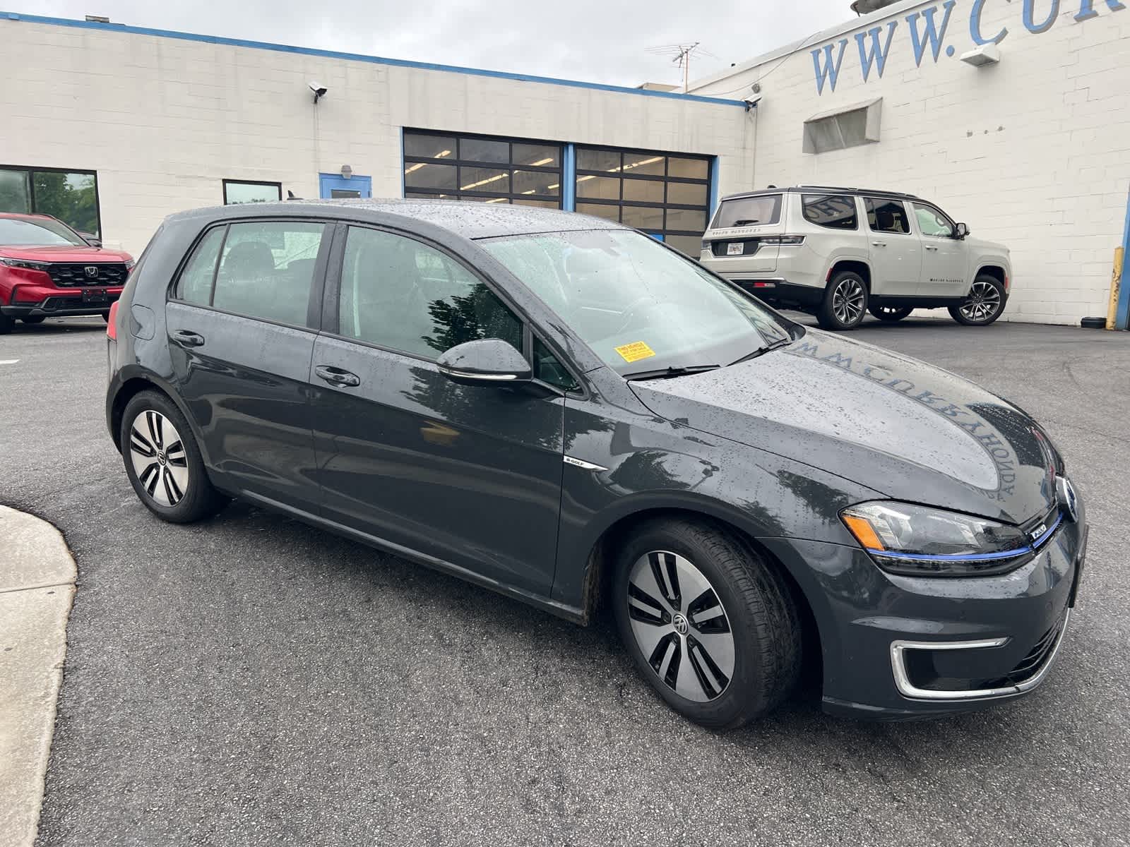 Thumbnail: 2015 Volkswagen e-Golf - 12