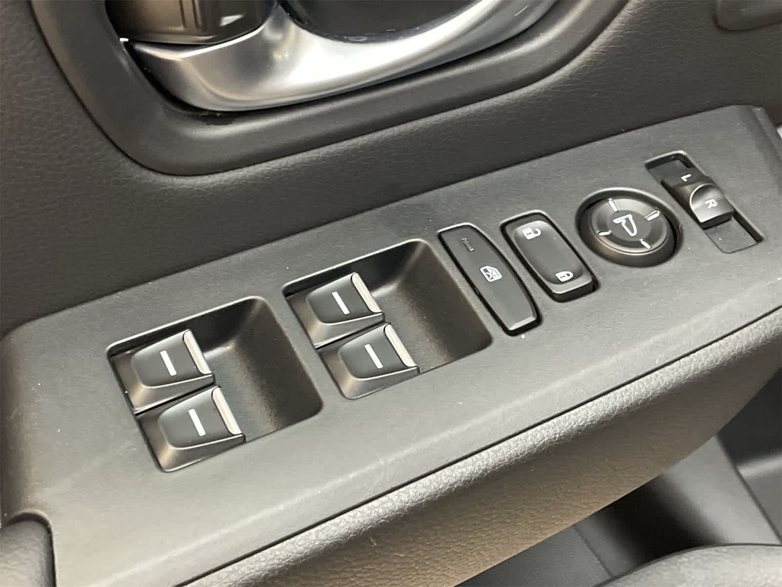 Thumbnail: 2025 Honda Pilot - 16