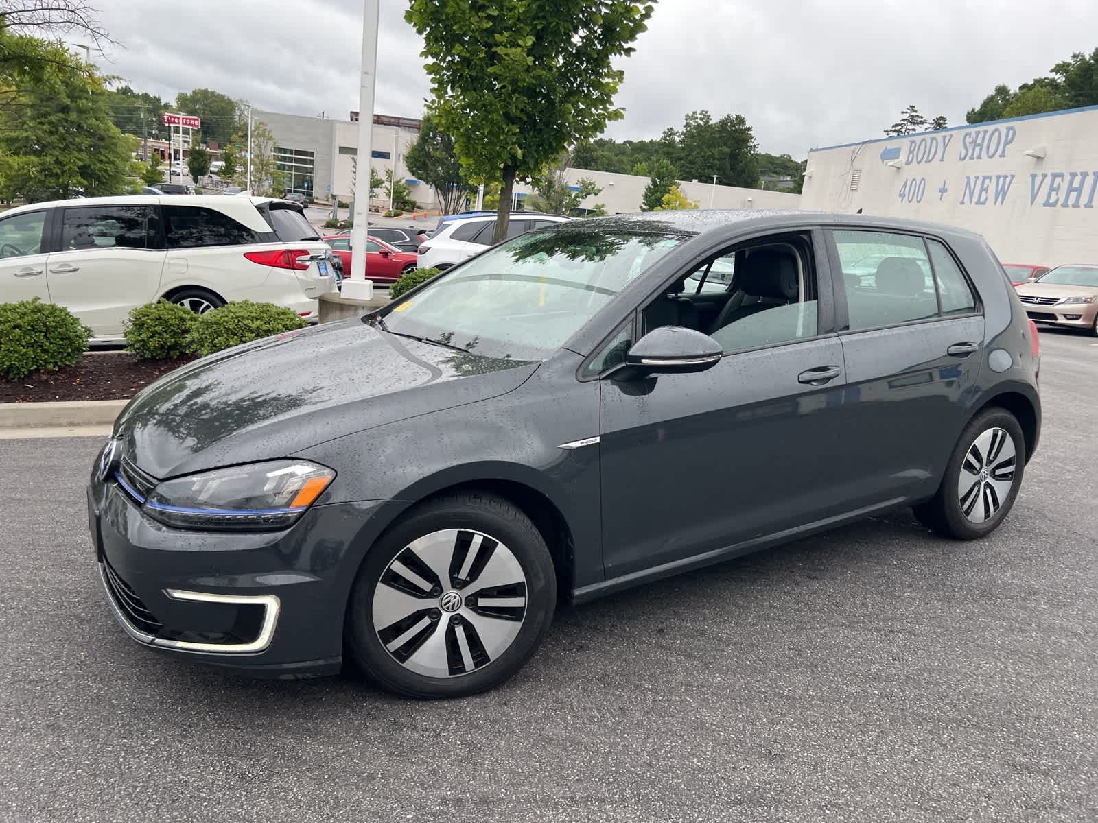 Thumbnail: 2015 Volkswagen e-Golf - 5