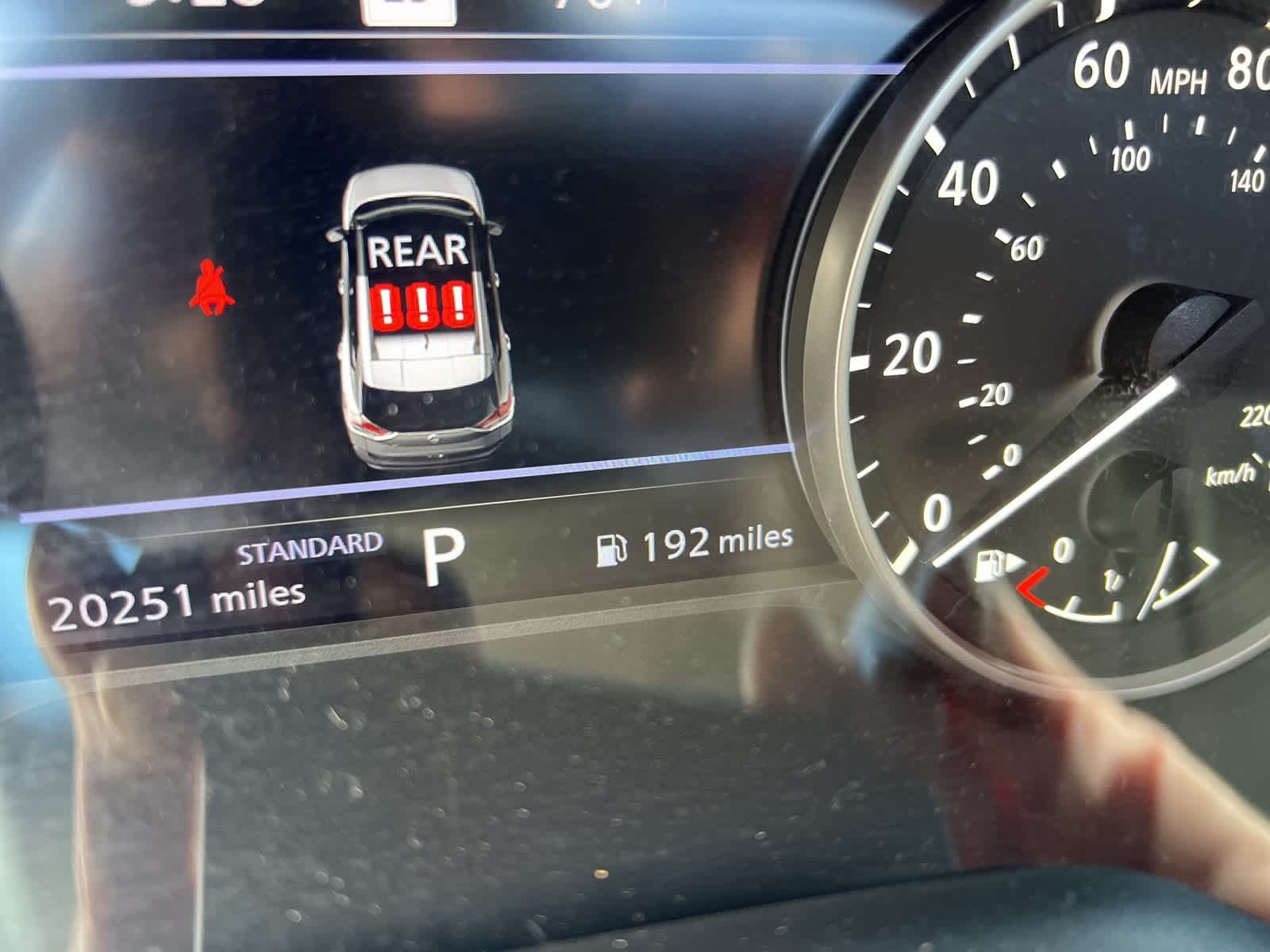 2023 Nissan Rogue SL photo 2