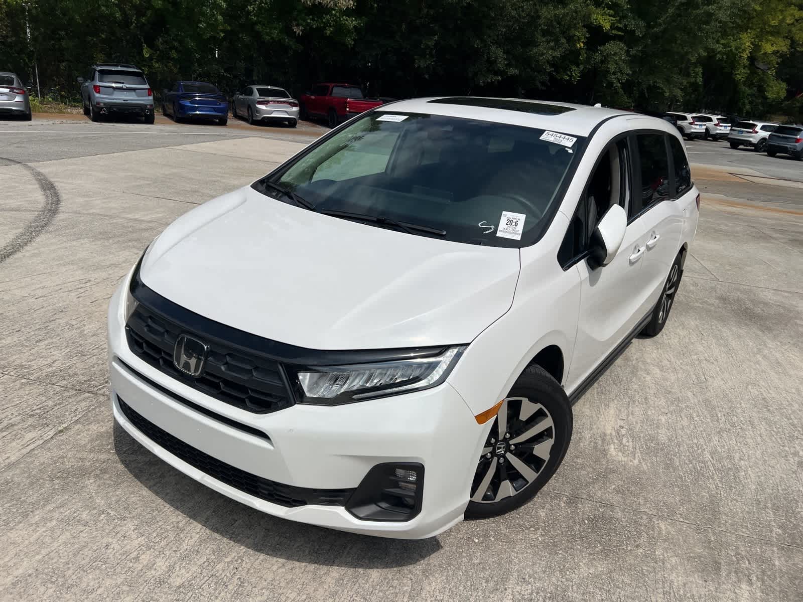 2025 Honda Odyssey EX-L photo 3