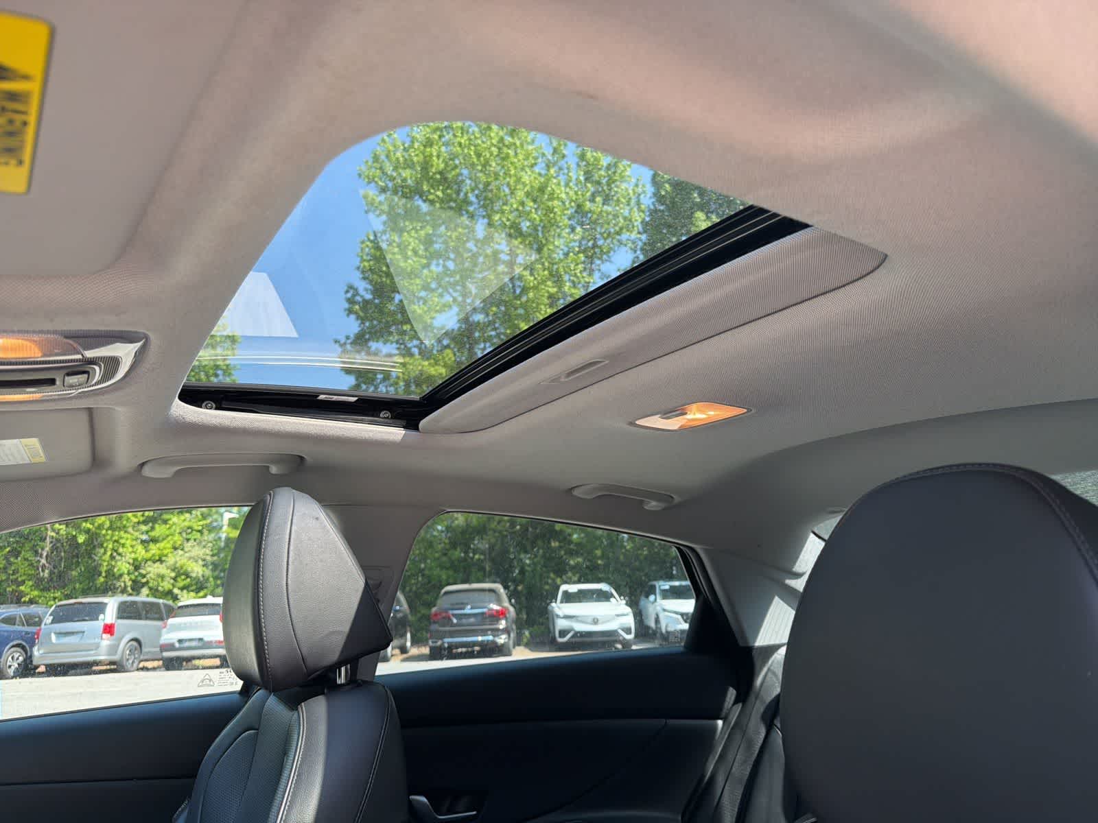 Thumbnail: 2023 Hyundai Elantra - 19