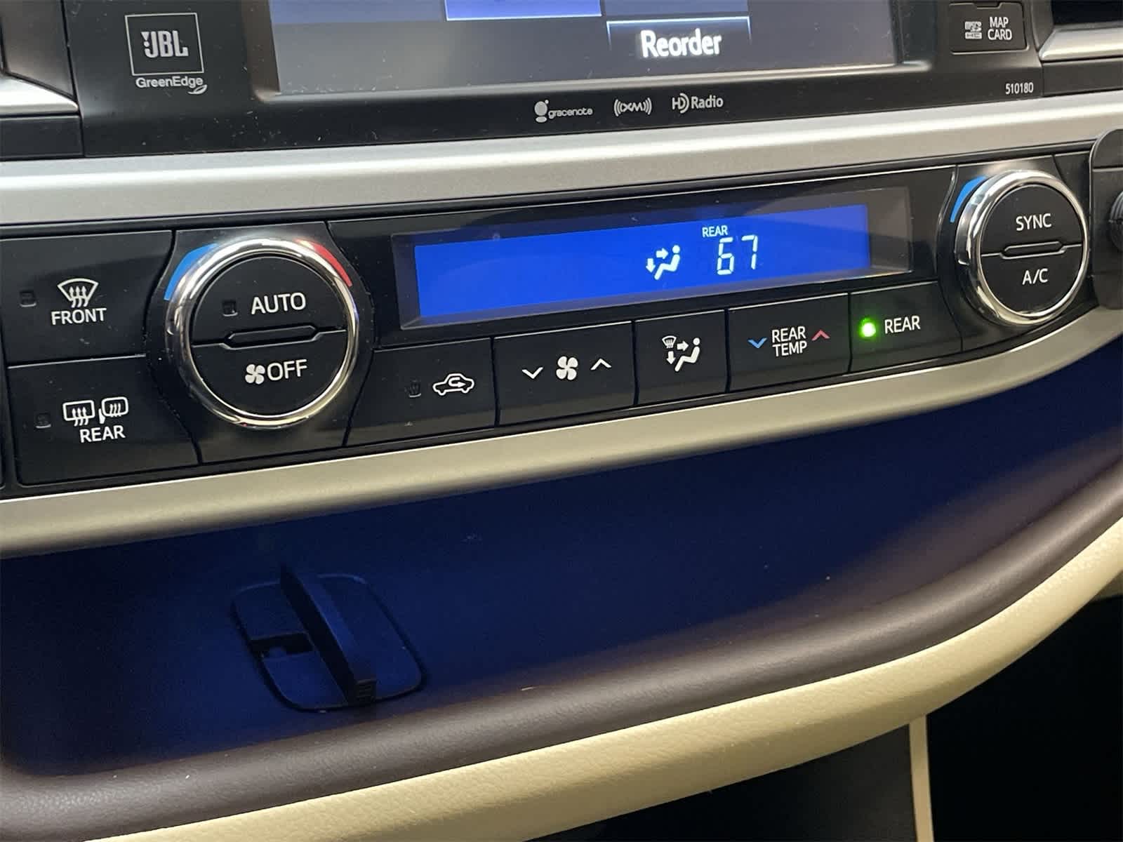 Thumbnail: 2017 Toyota Highlander - 34