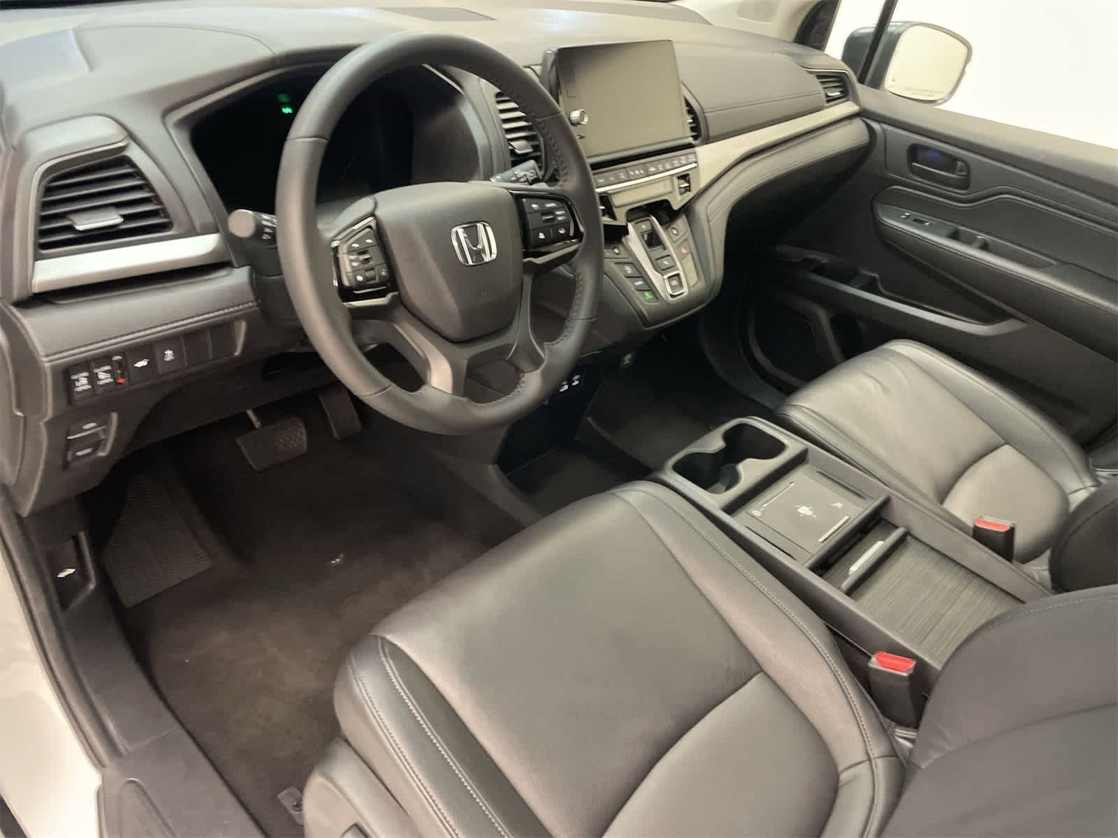 Thumbnail: 2025 Honda Odyssey - 2