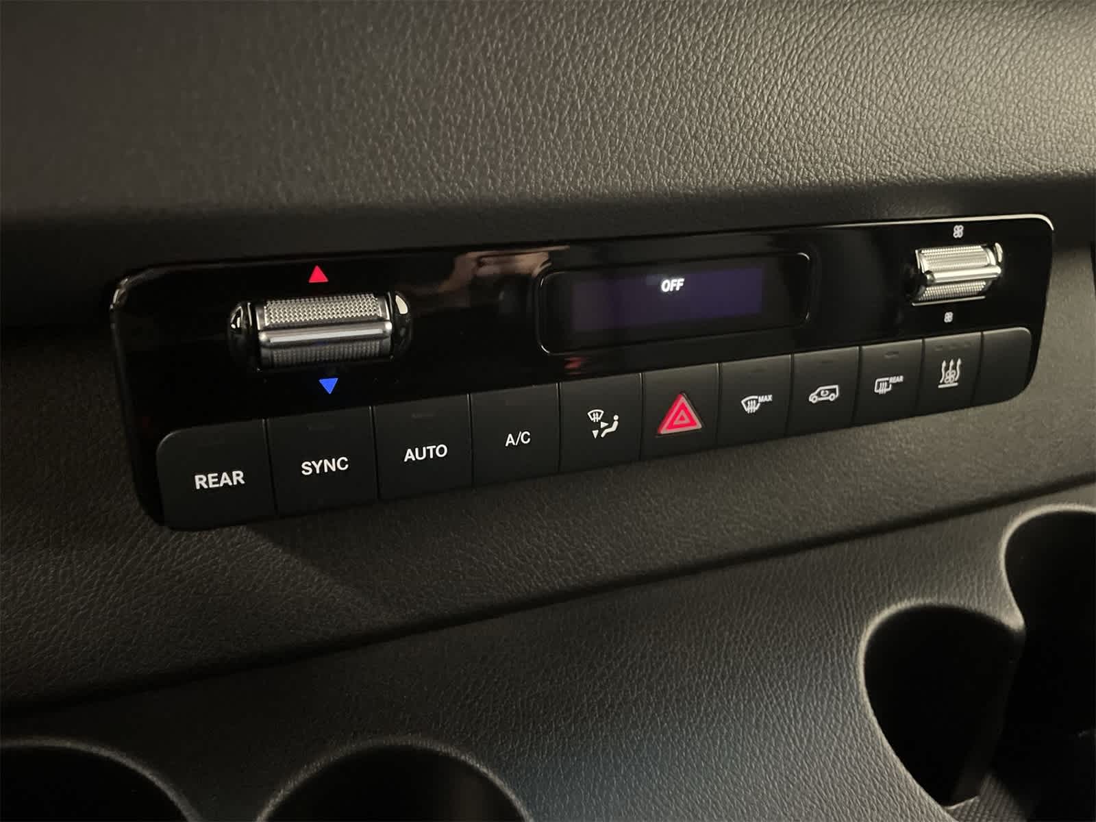 Thumbnail: 2024 Mercedes-Benz Sprinter - 28