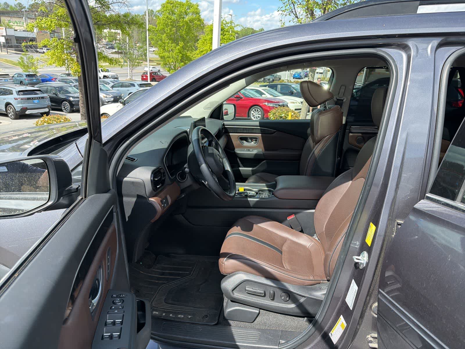 Thumbnail: 2023 Honda Pilot - 16