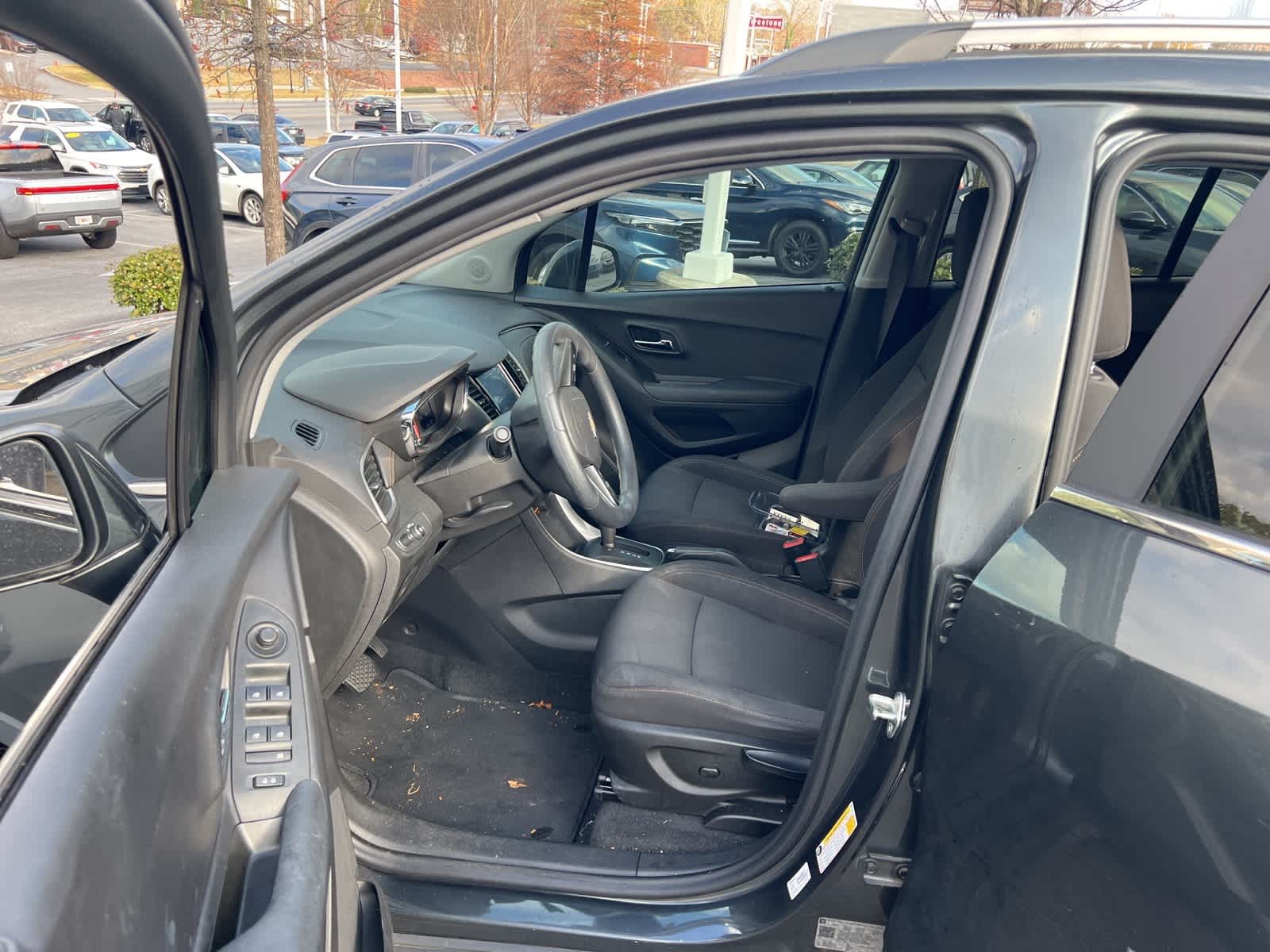 Thumbnail: 2020 Chevrolet Trax - 16