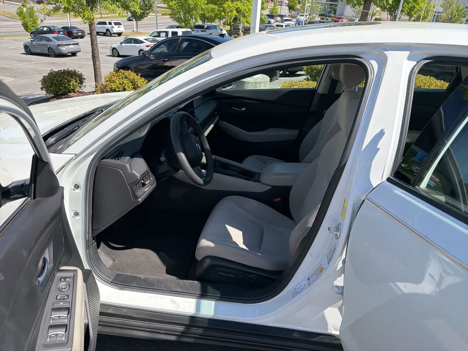 Thumbnail: 2023 Honda Accord - 16