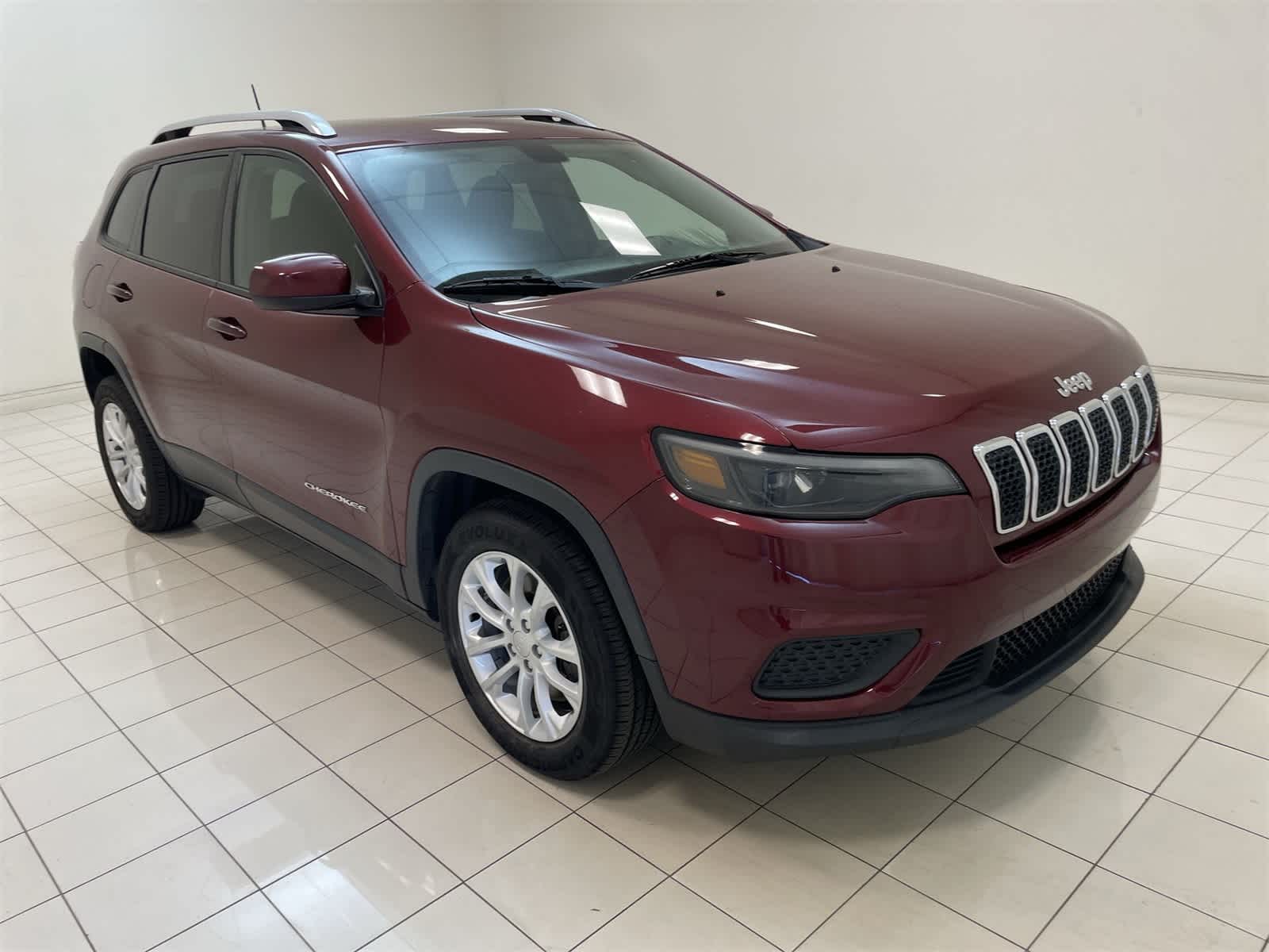 Thumbnail: 2020 Jeep Cherokee - 22