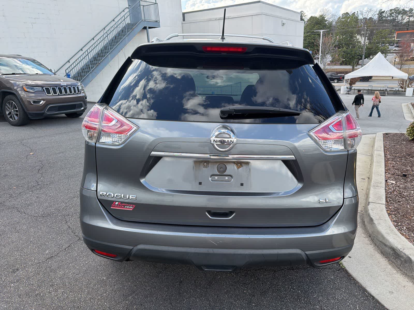 Thumbnail: 2015 Nissan Rogue - 9