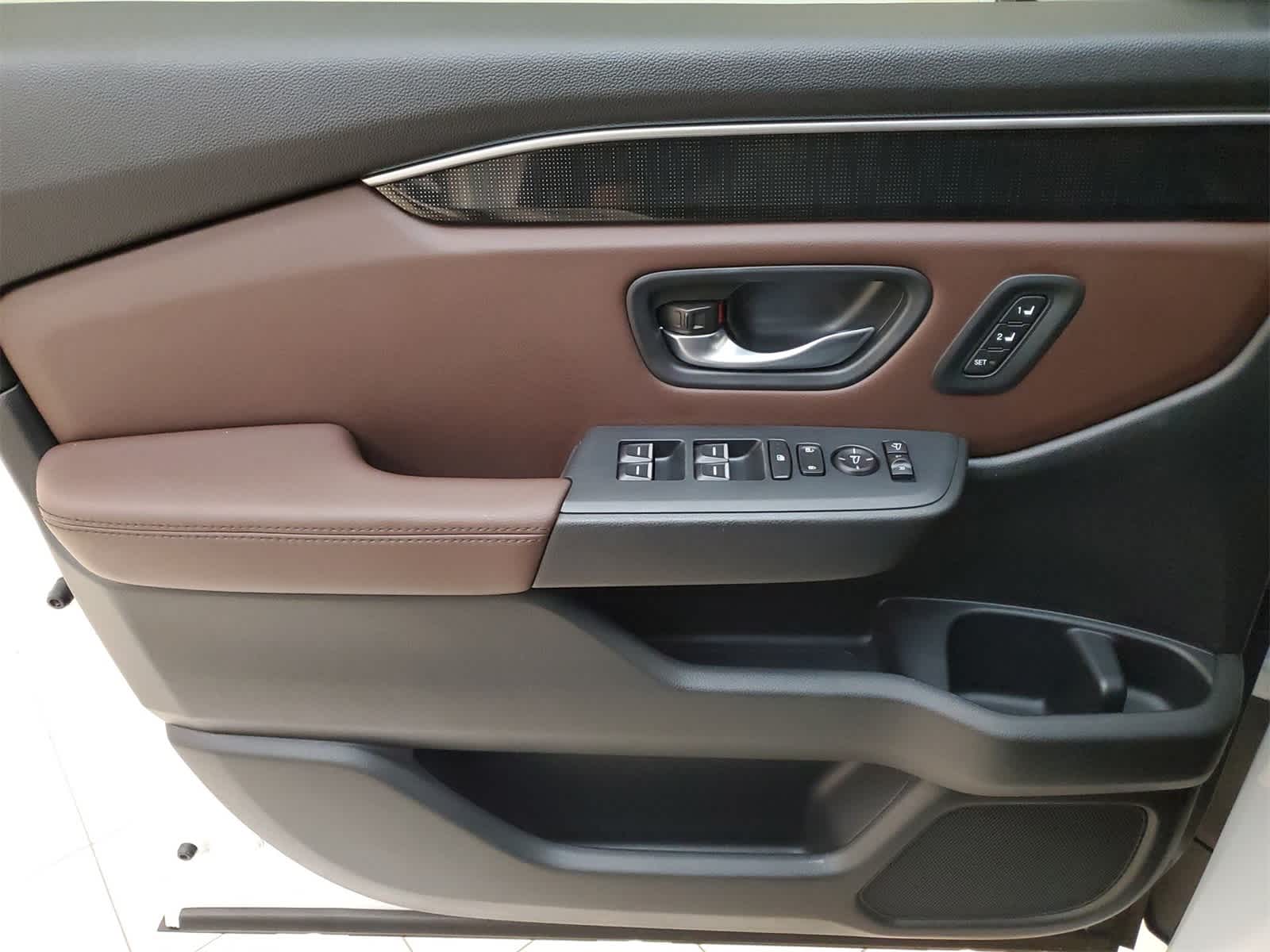 Thumbnail: 2025 Honda Pilot - 17