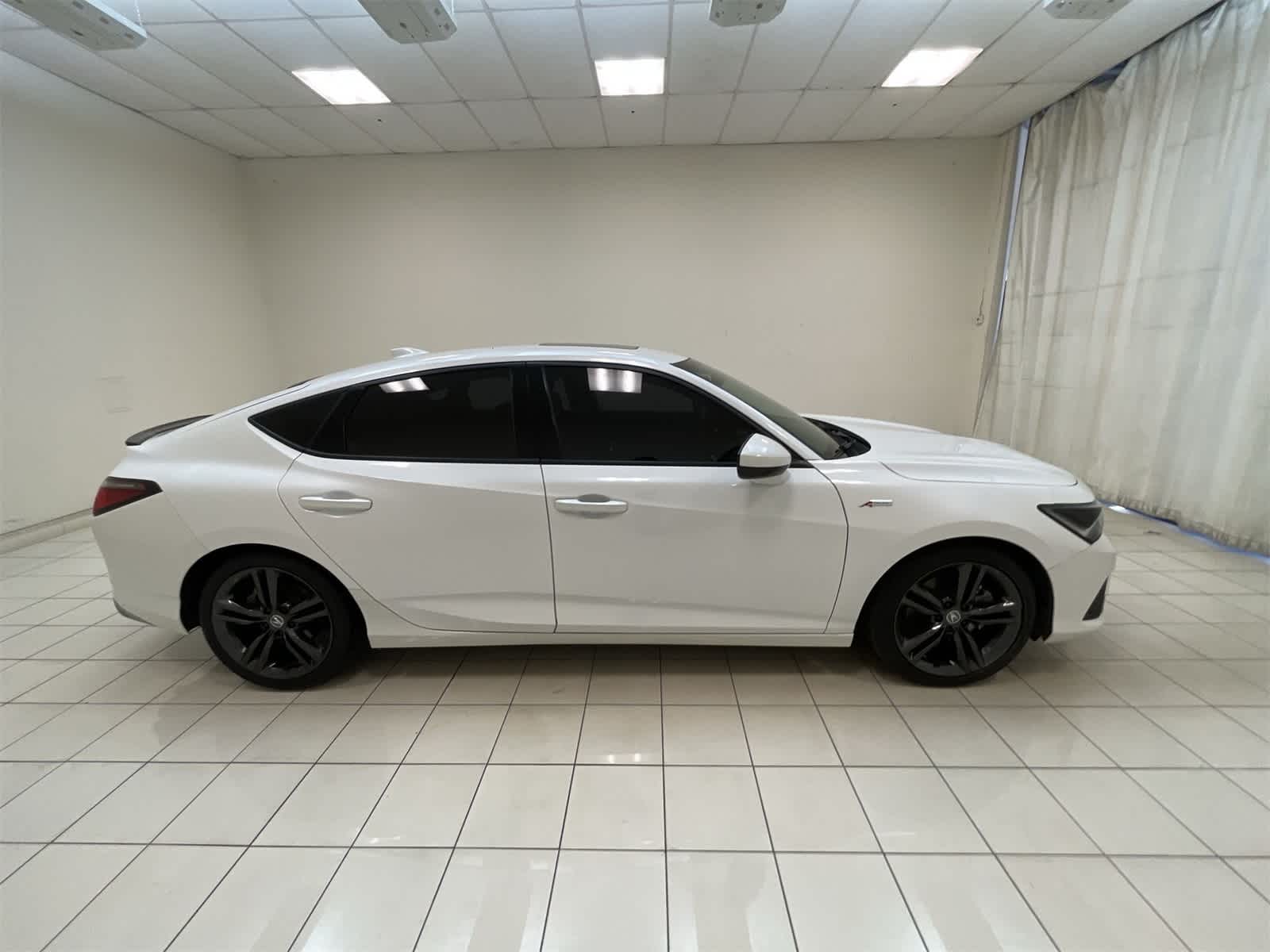 Thumbnail: 2023 Acura Integra - 26