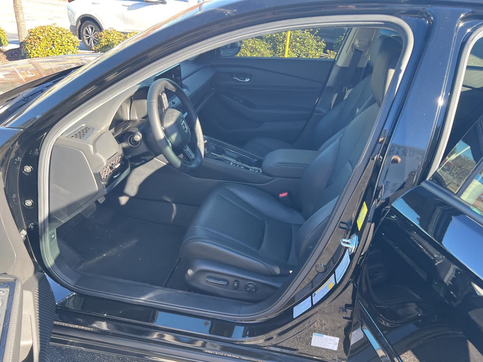 Thumbnail: 2025 Honda Accord - 17