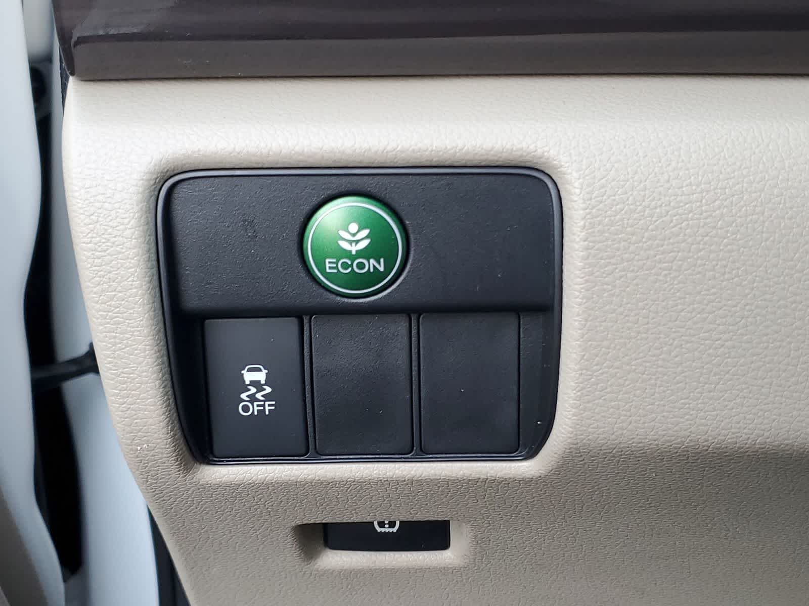 Thumbnail: 2016 Honda Accord - 32